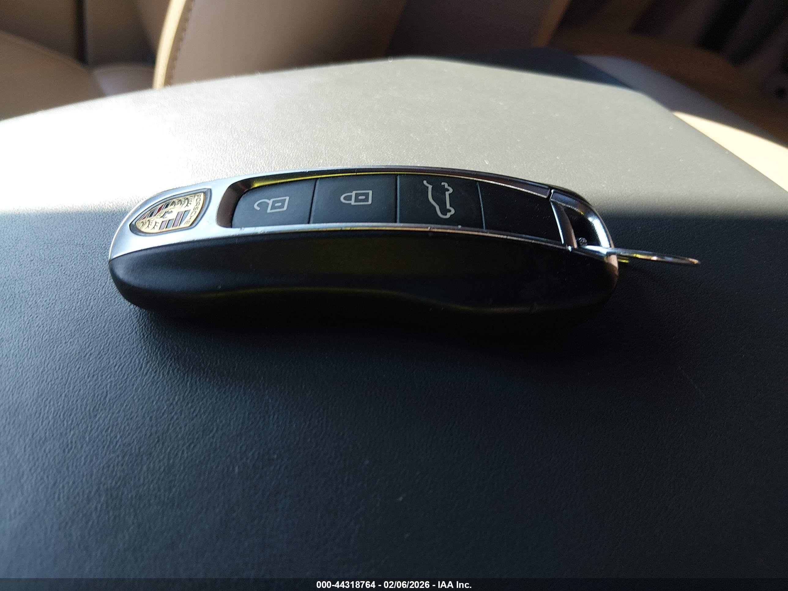 PORSCHE CAYENNE image 11
