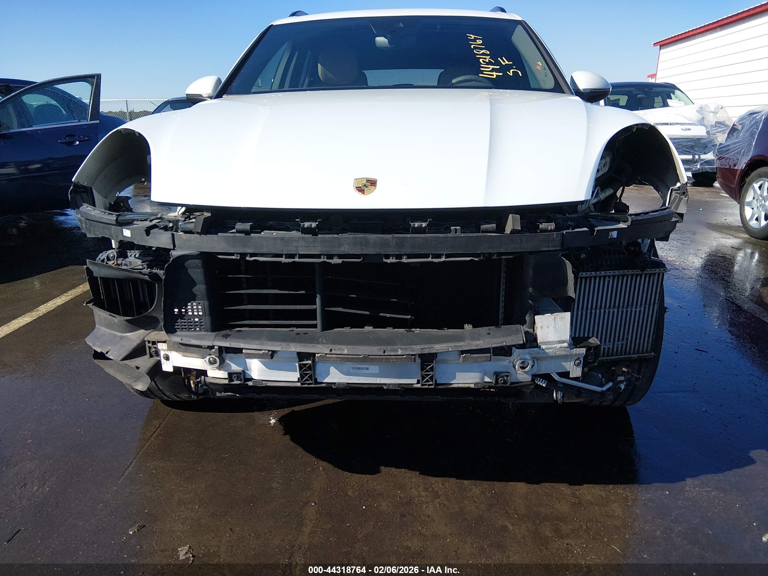 PORSCHE CAYENNE image 6