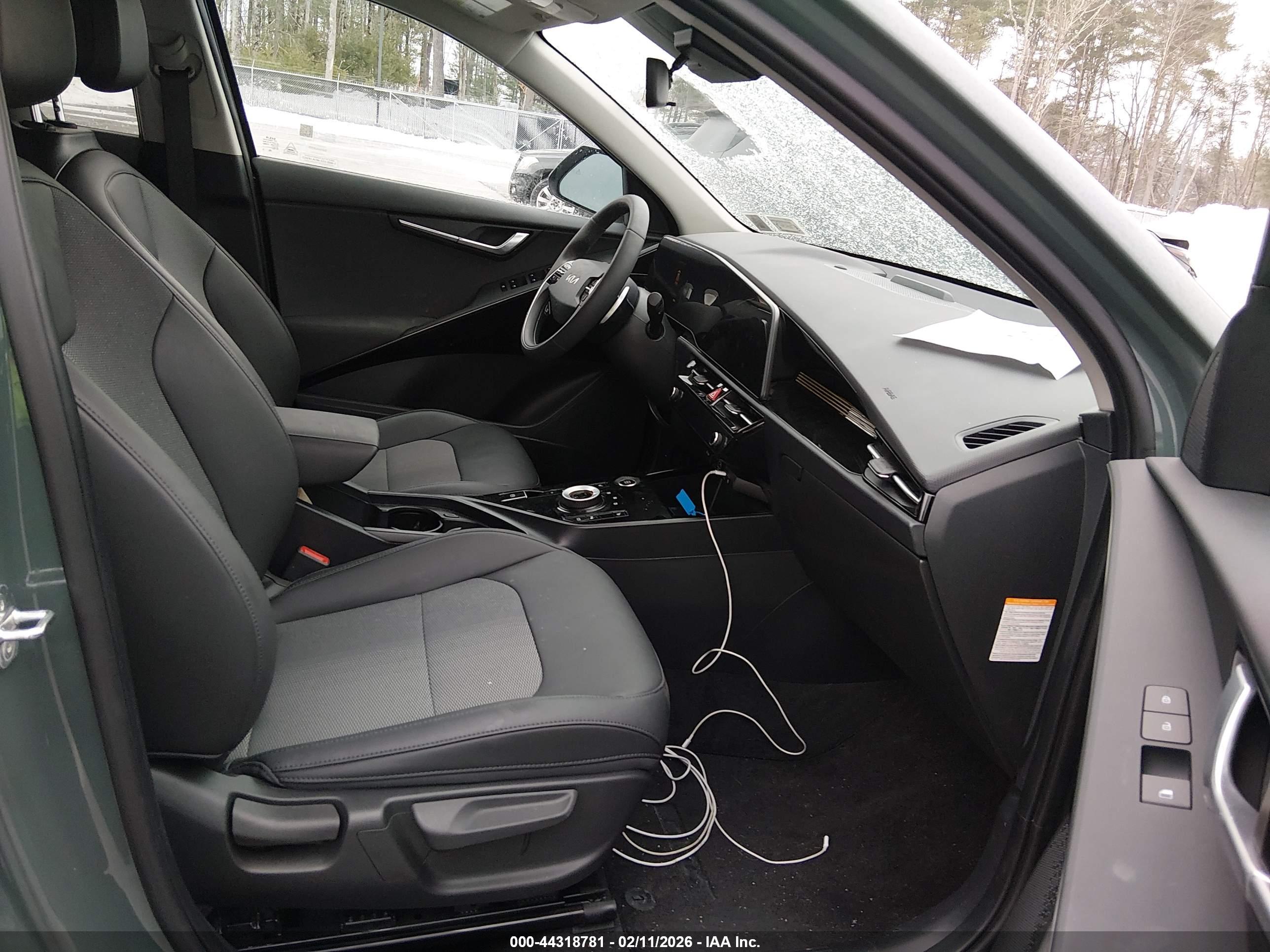 KIA NIRO image 5