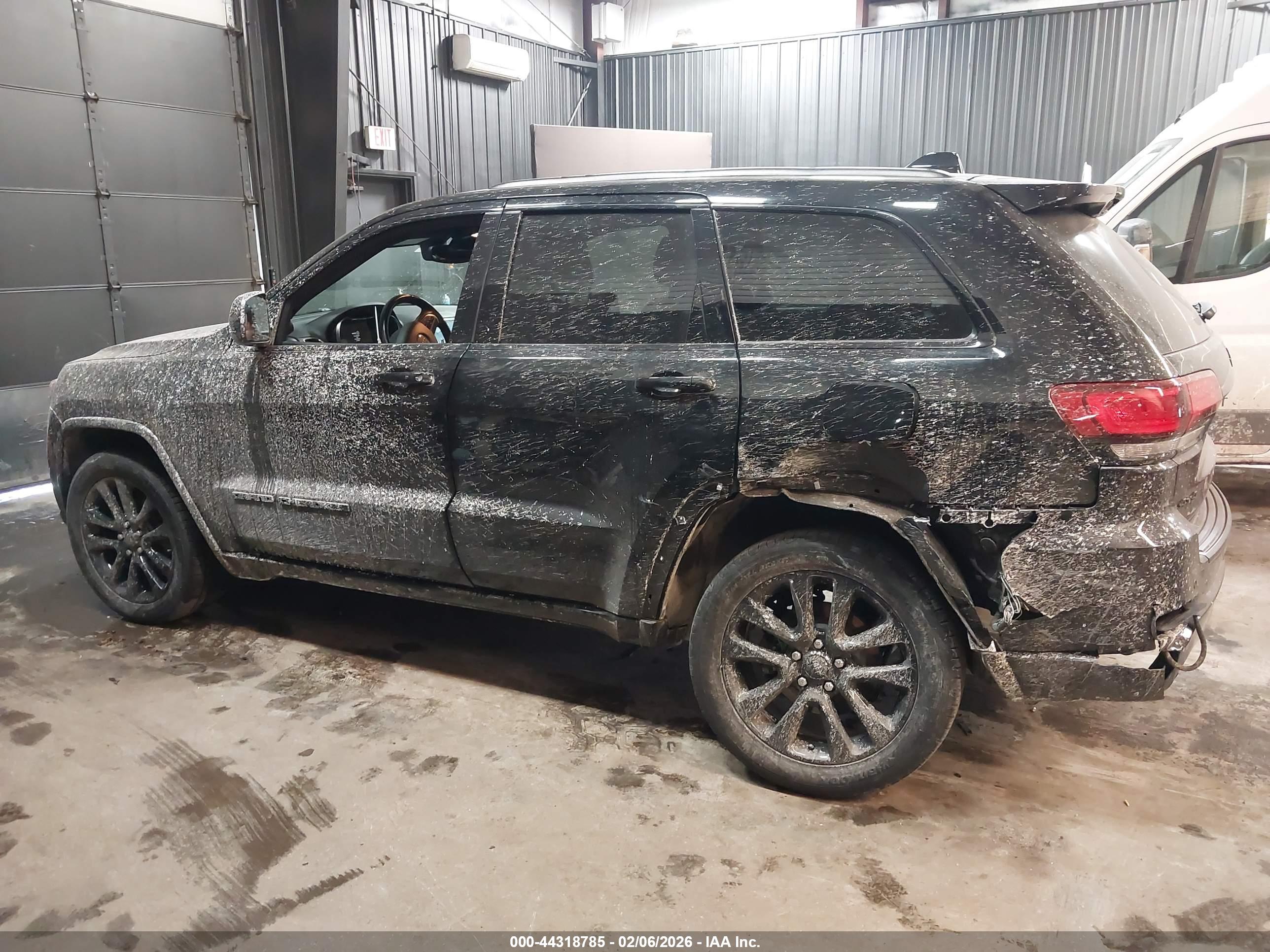 JEEP GRAND image 6