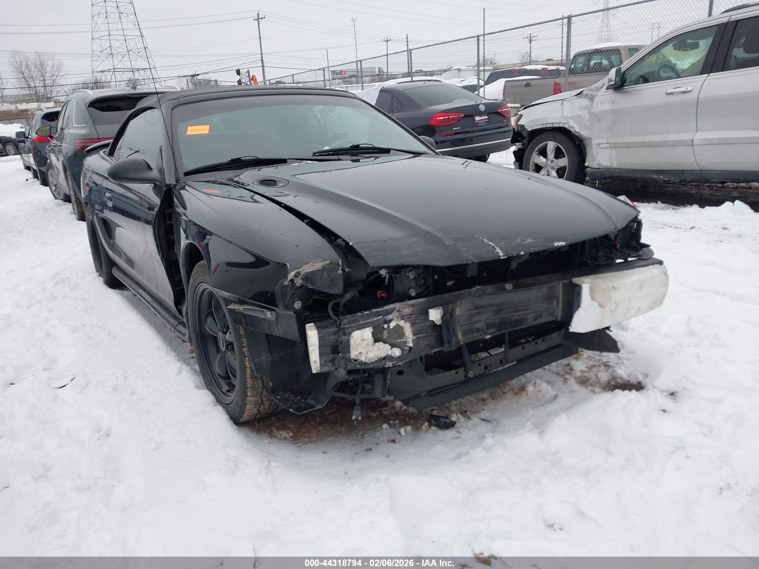 FORD MUSTANG image 6