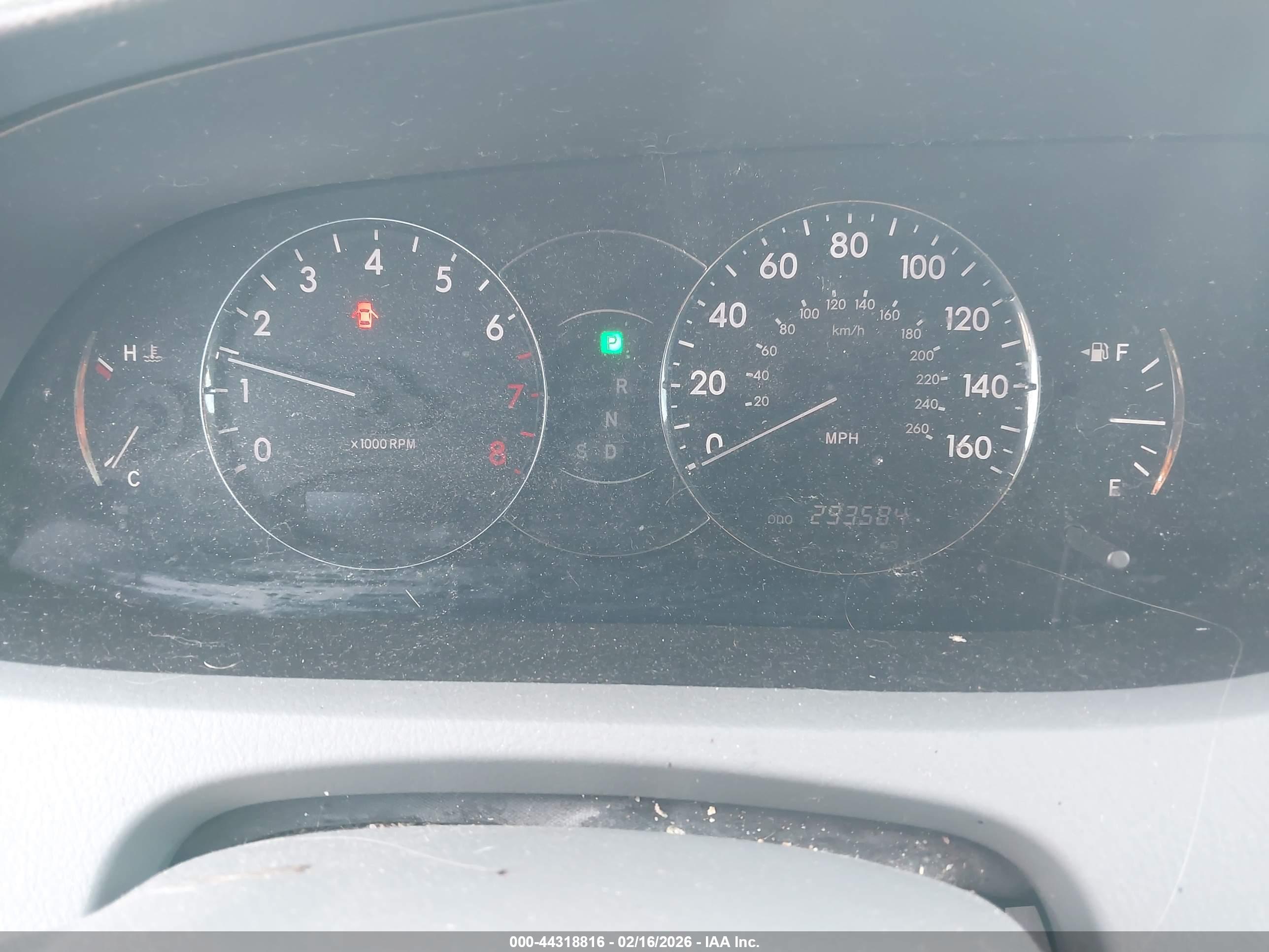TOYOTA AVALON image 7