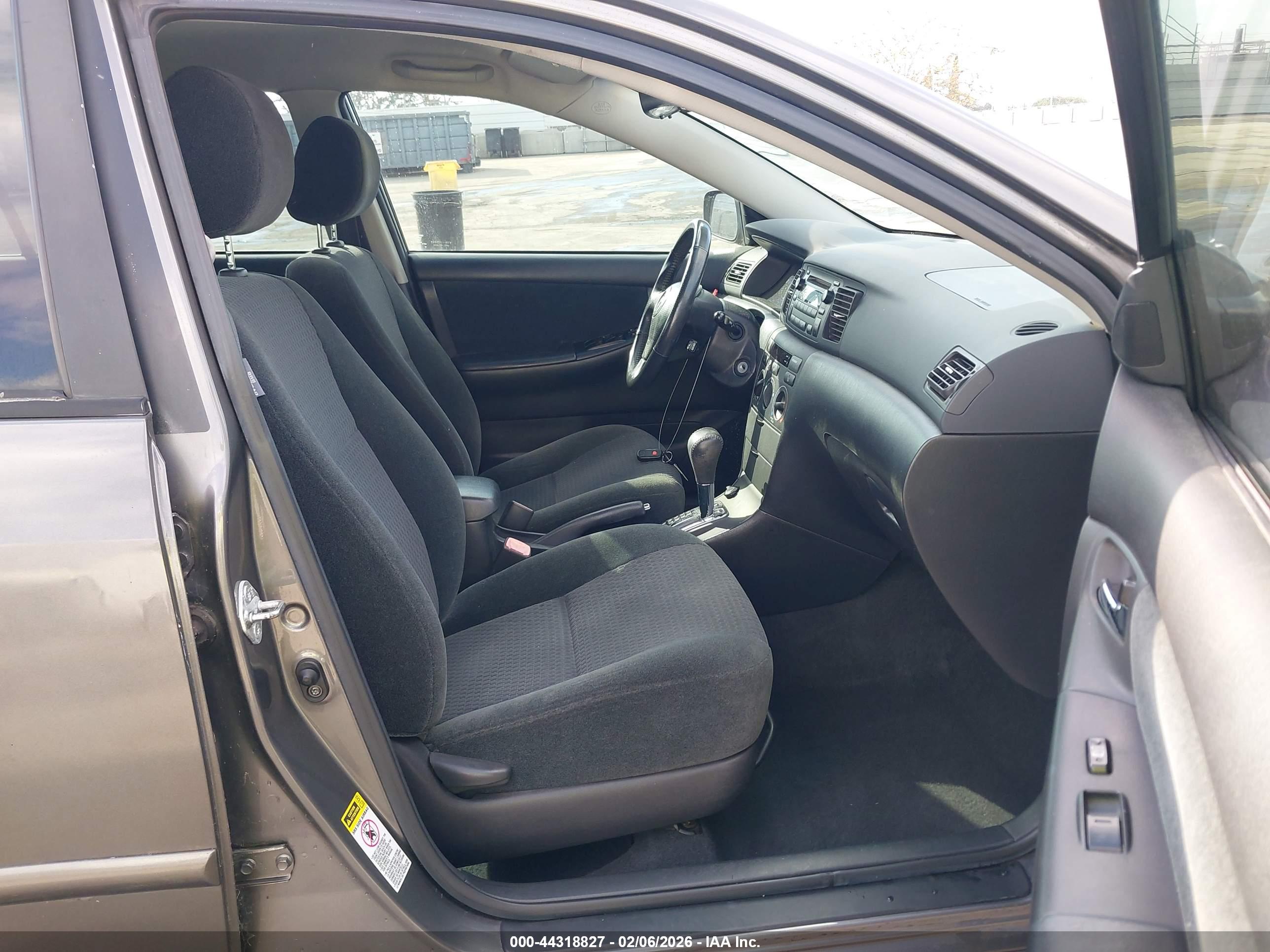 TOYOTA COROLLA image 5
