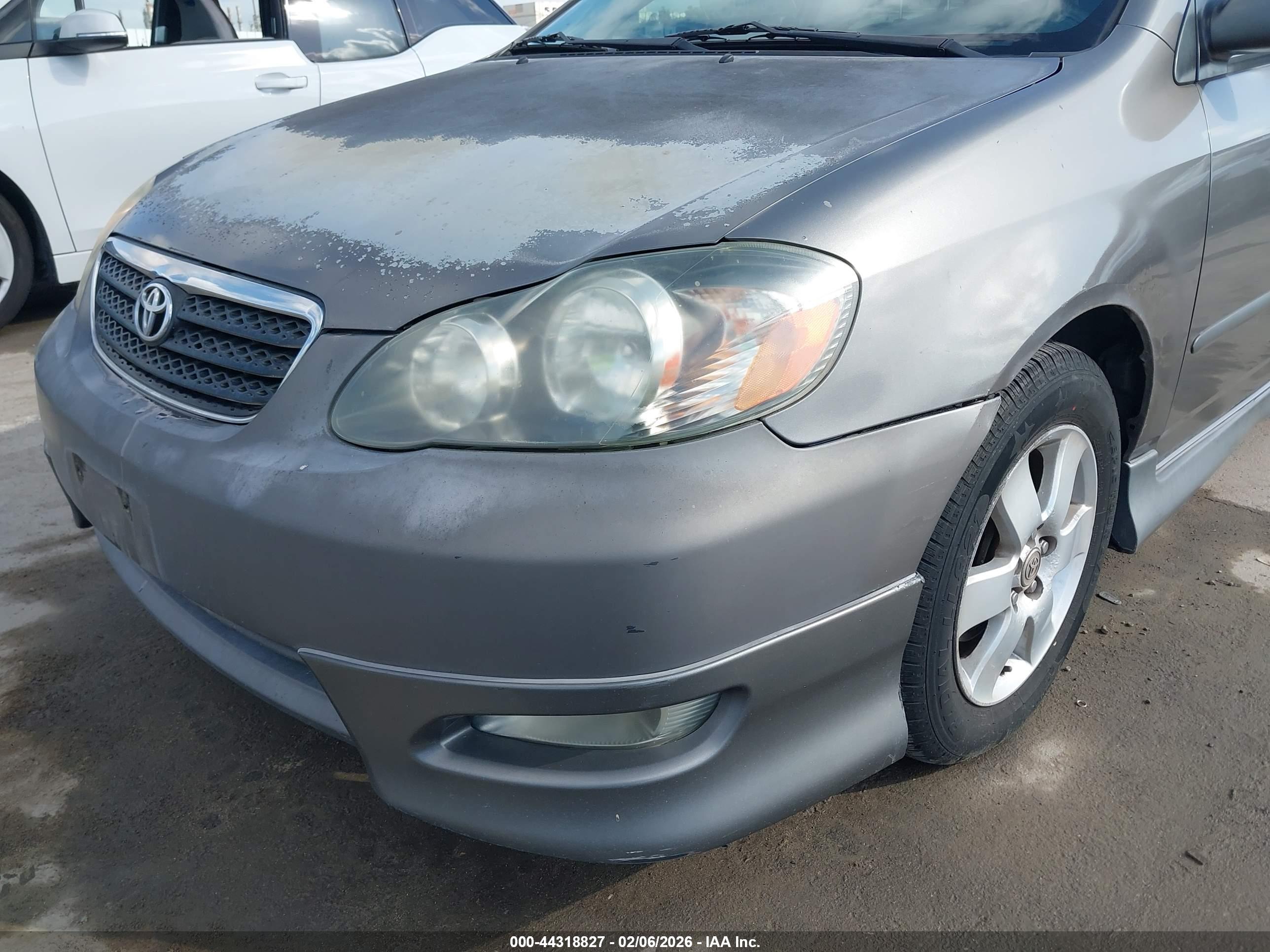 TOYOTA COROLLA image 6