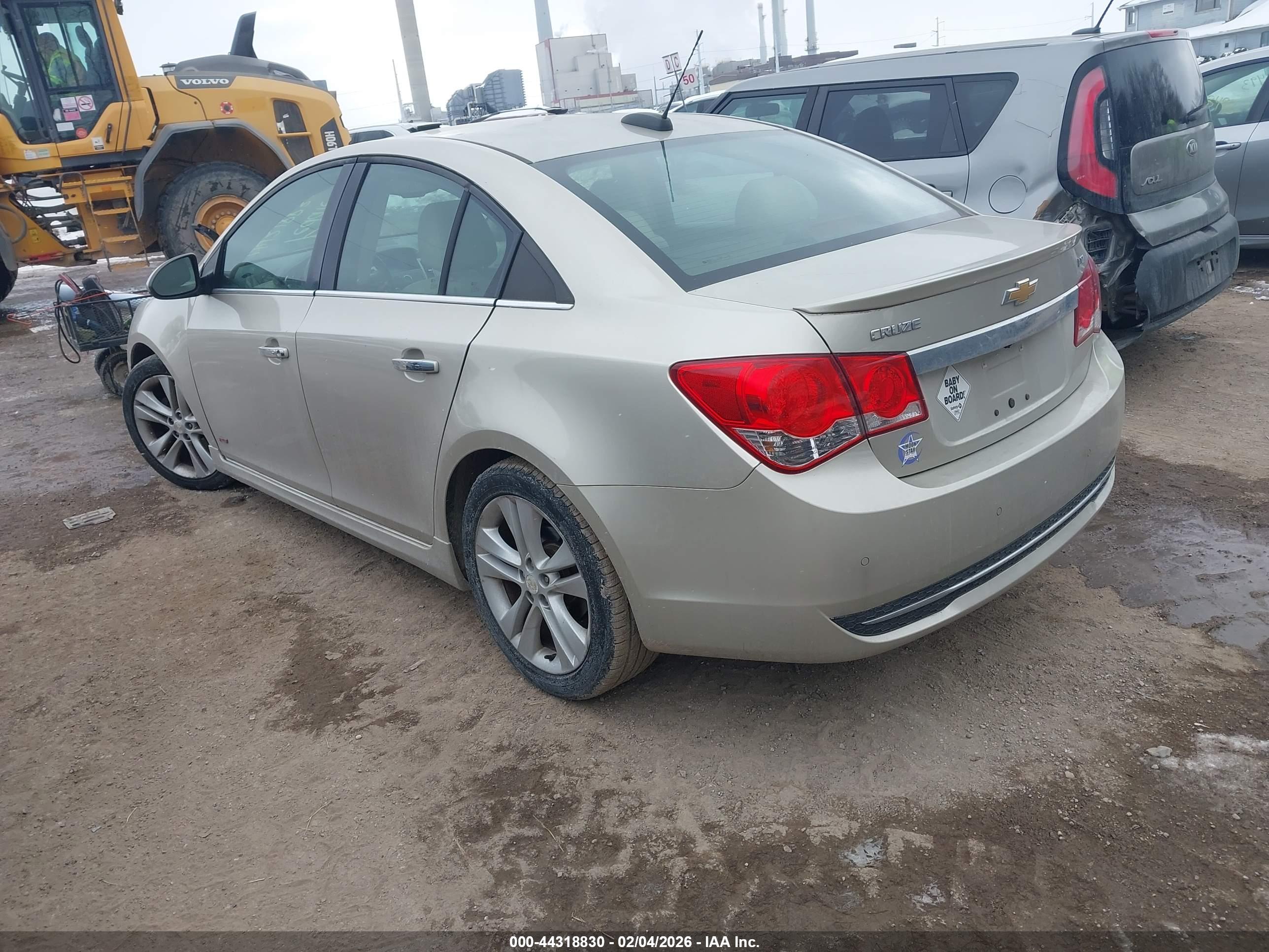 CHEVROLET CRUZE image 3