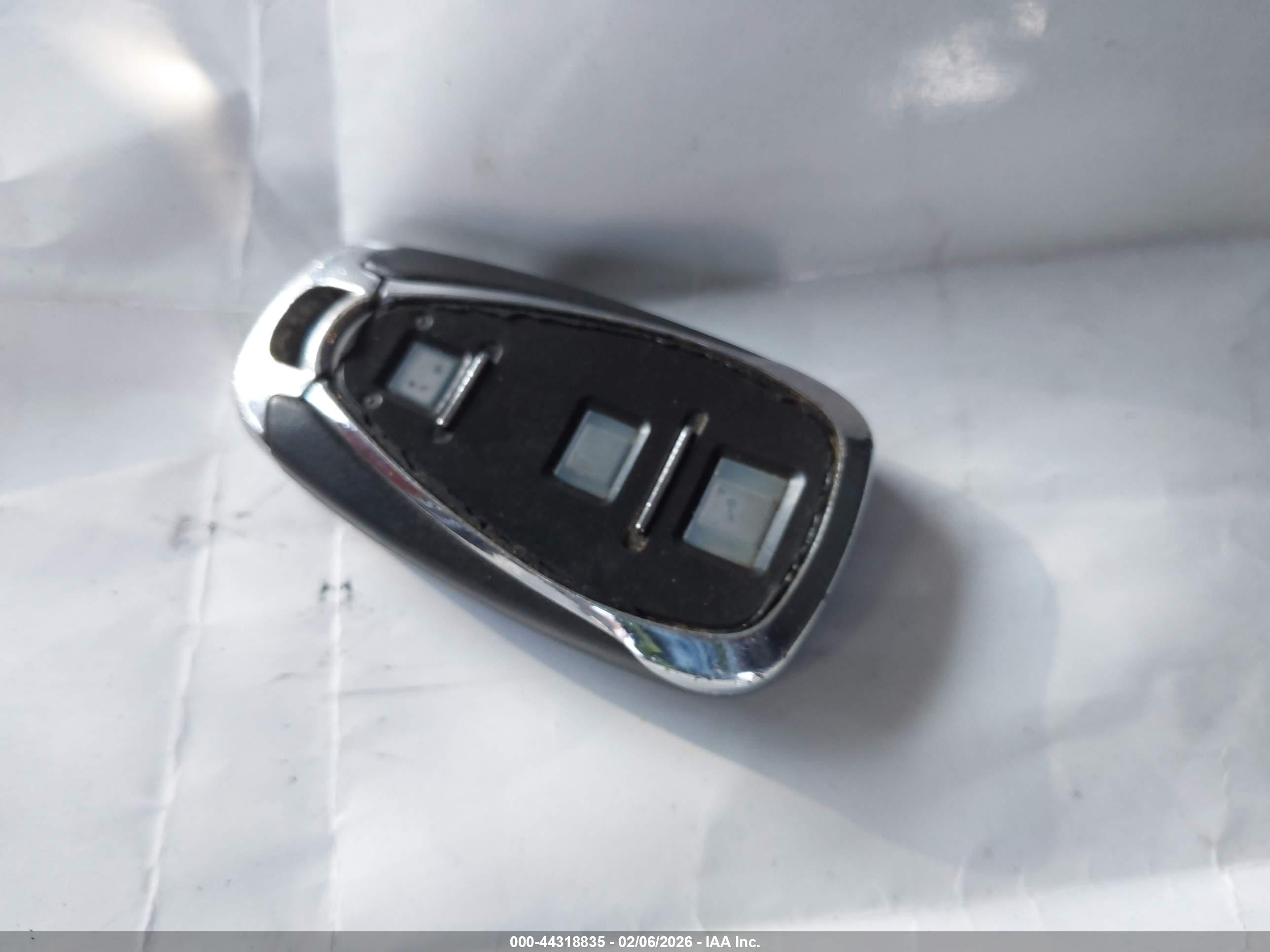 CHEVROLET TRAVERSE image 11