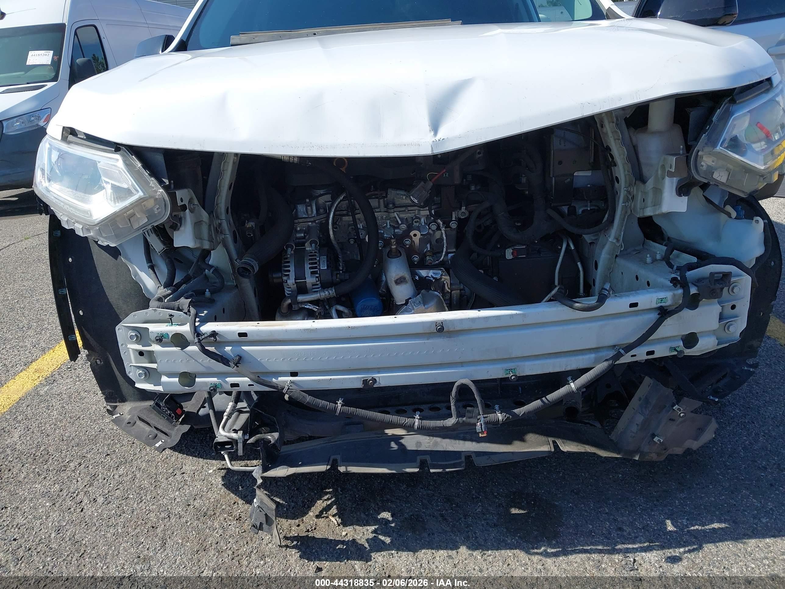 CHEVROLET TRAVERSE image 6