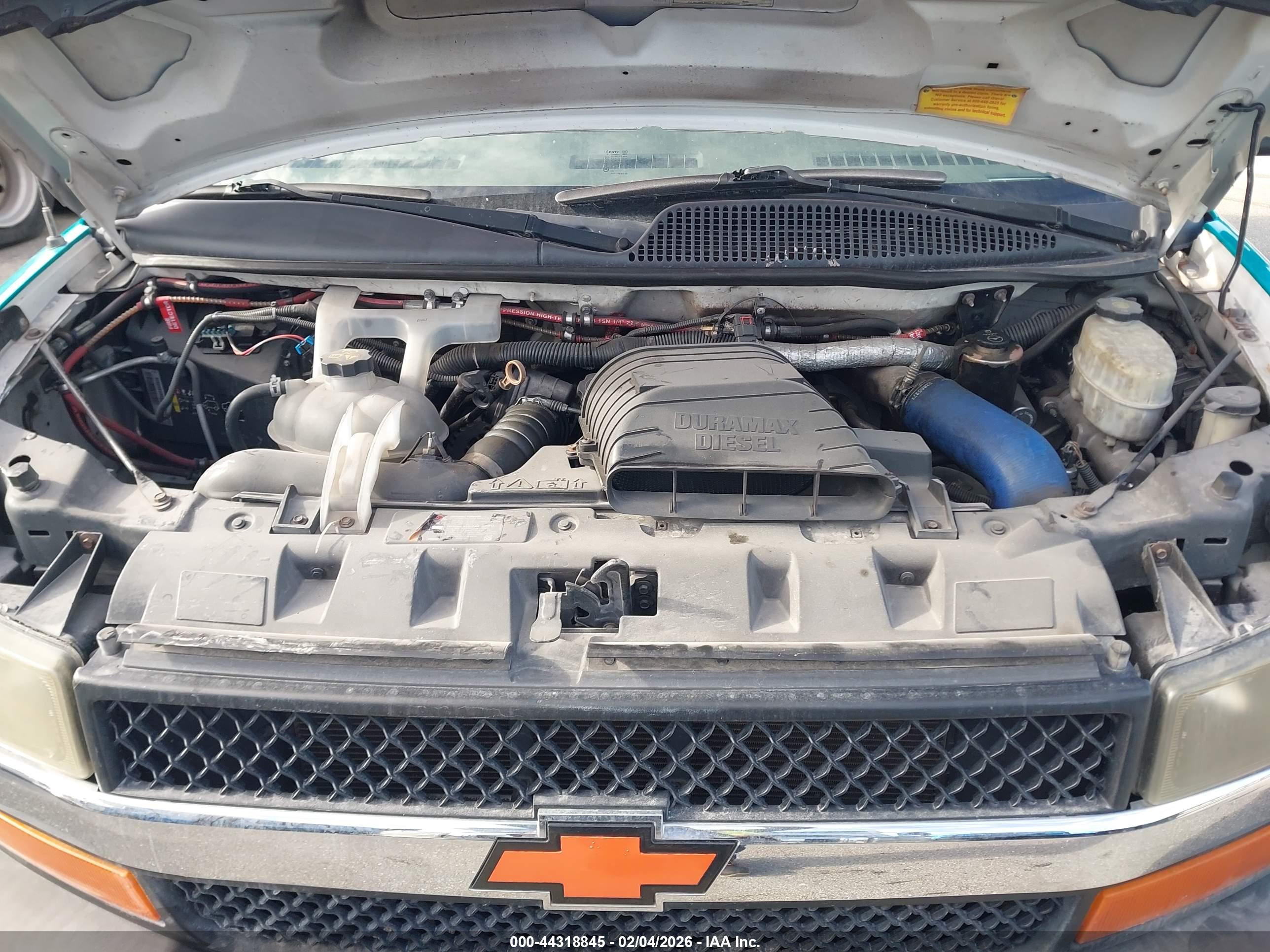 CHEVROLET EXPRESS image 10