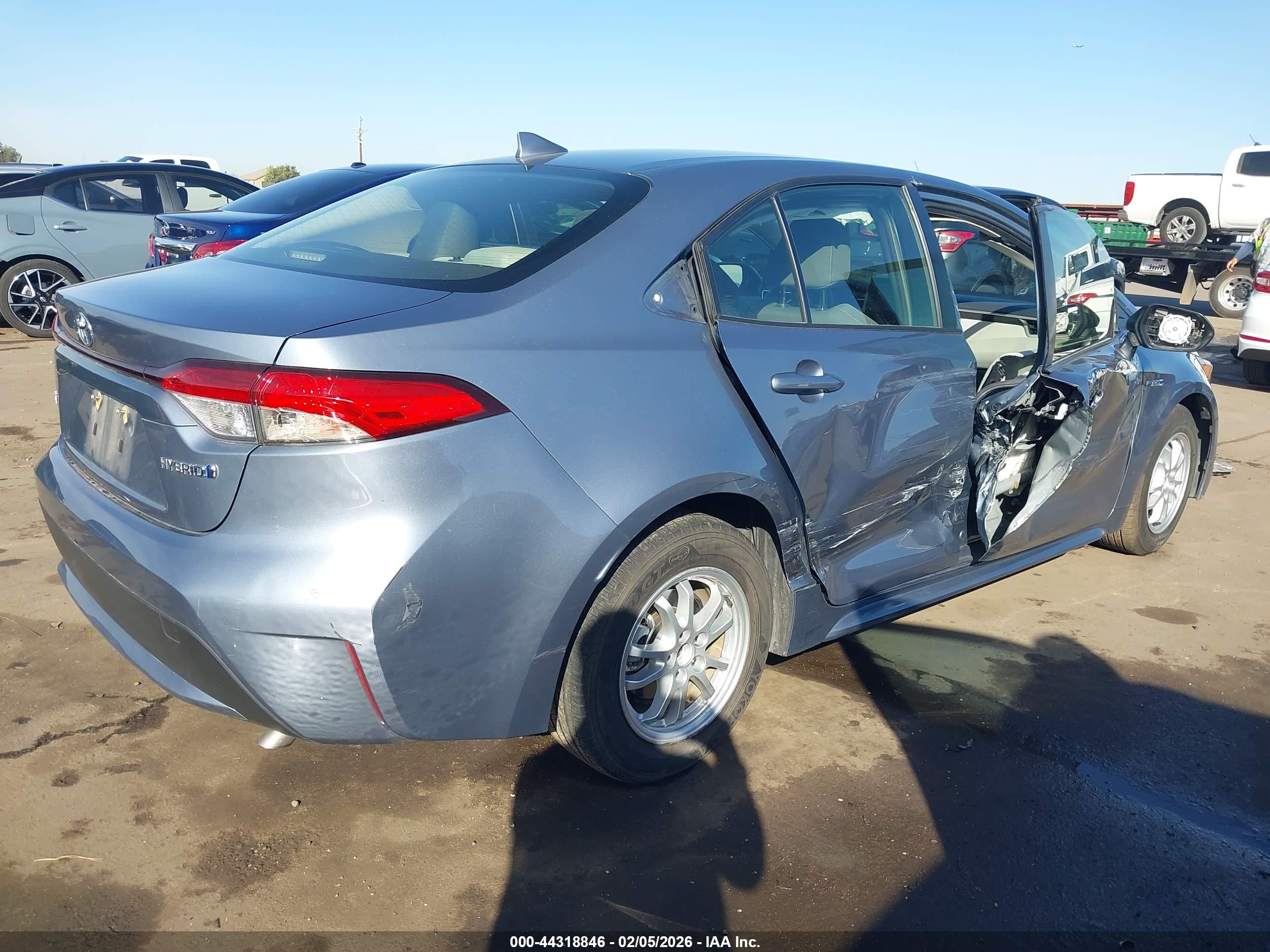 TOYOTA COROLLA image 4