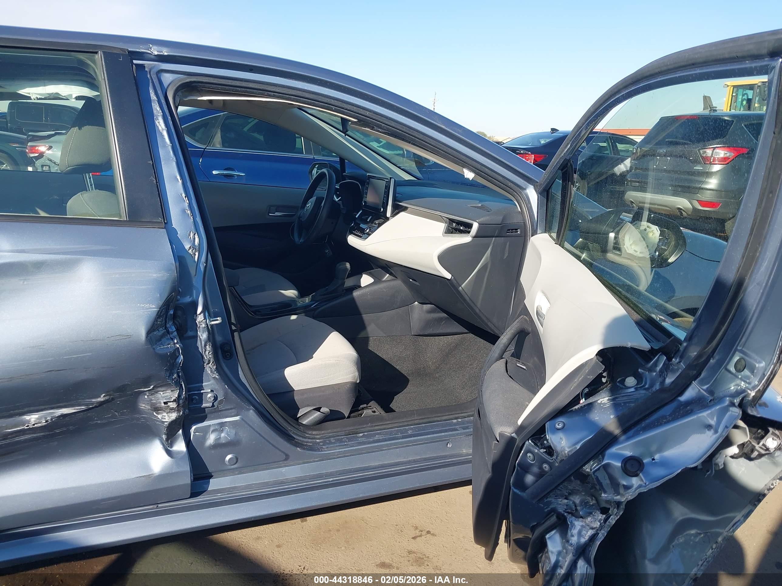 TOYOTA COROLLA image 5
