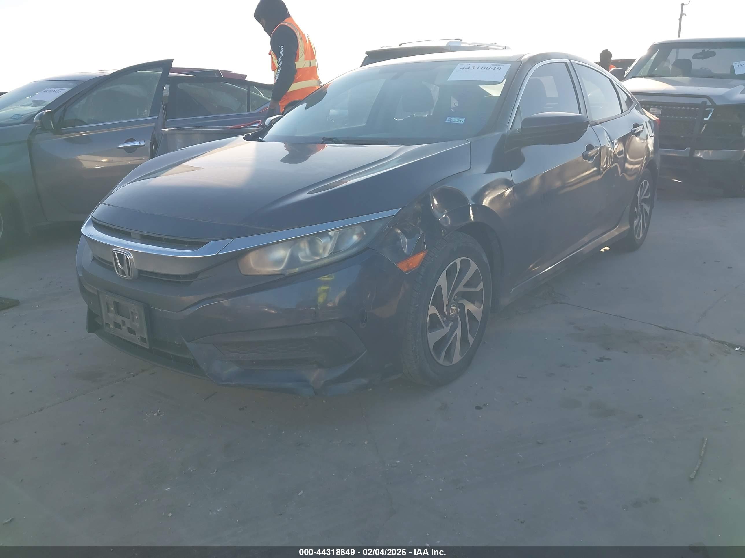 HONDA CIVIC image 2