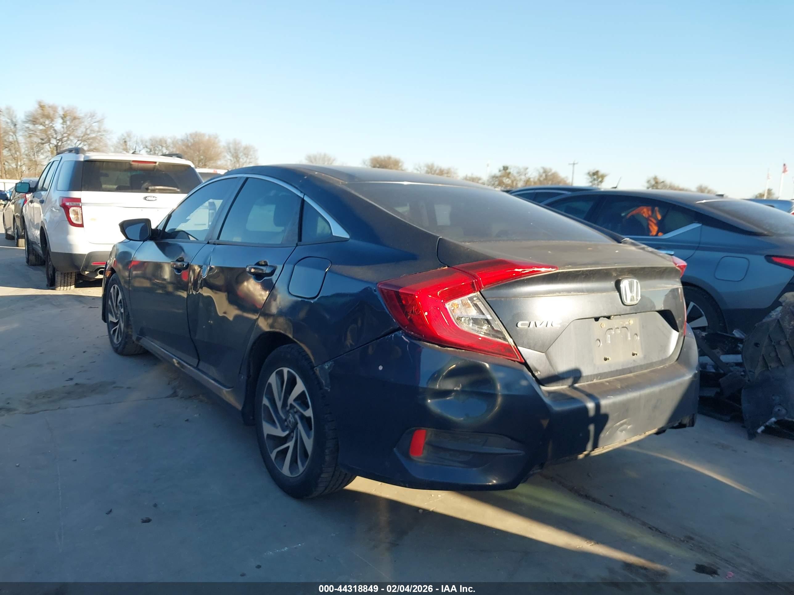 HONDA CIVIC image 3