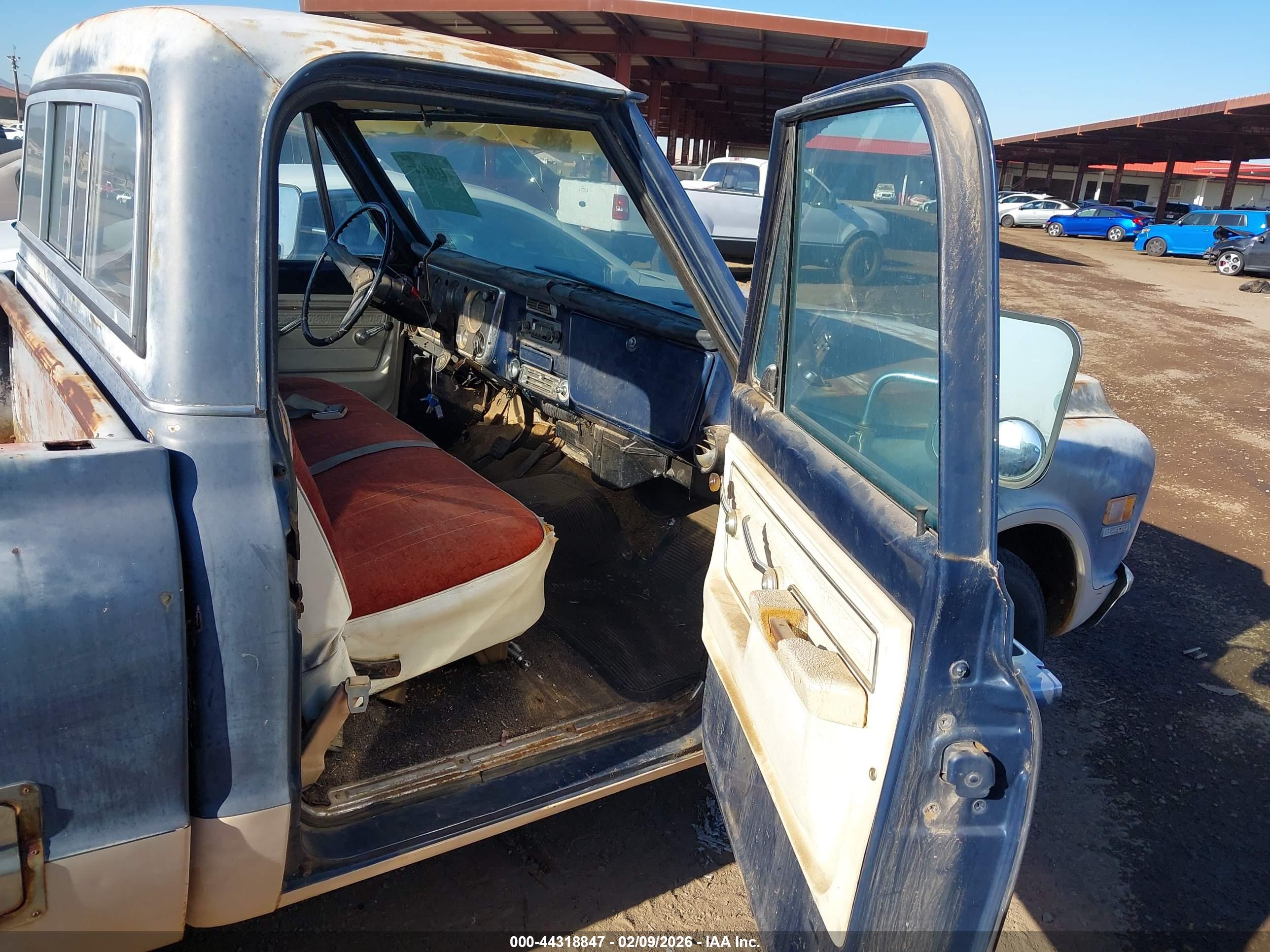 CHEVROLET C20 image 5