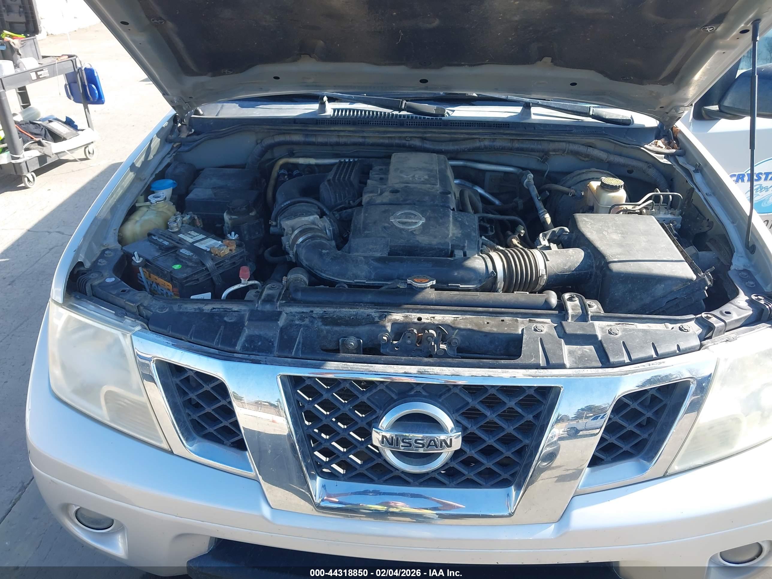 NISSAN FRONTIER image 10