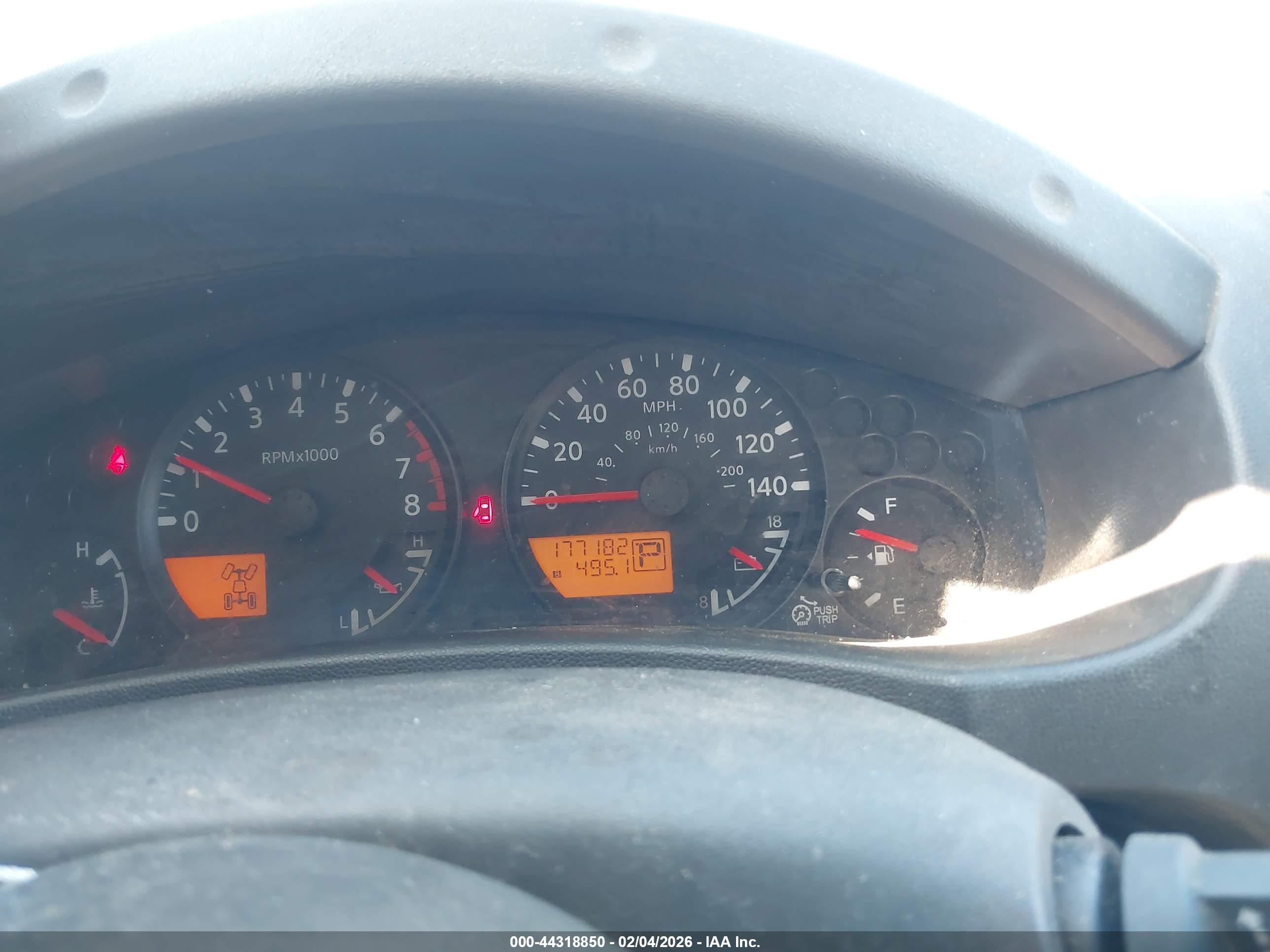 NISSAN FRONTIER image 7