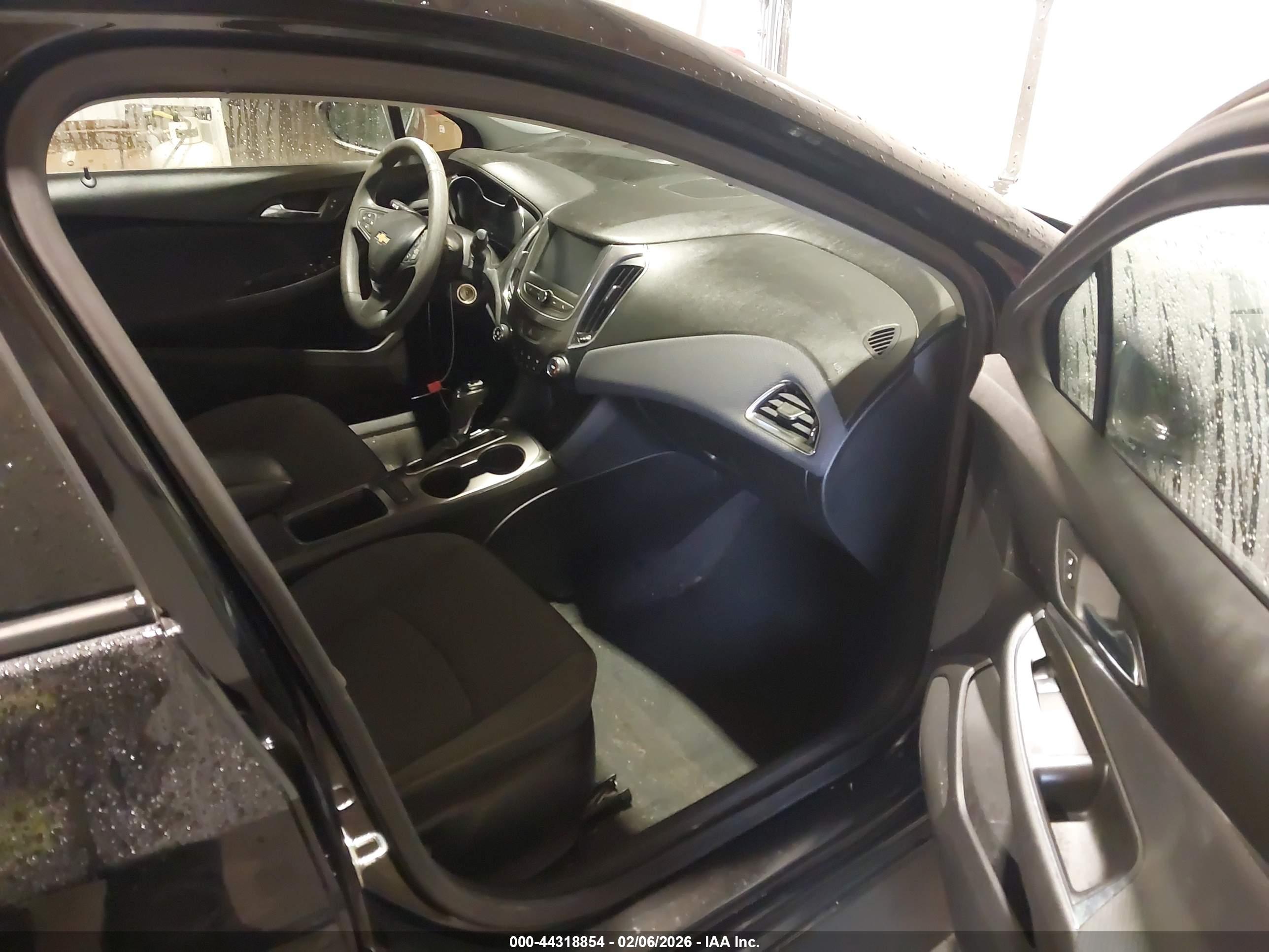 CHEVROLET CRUZE image 5