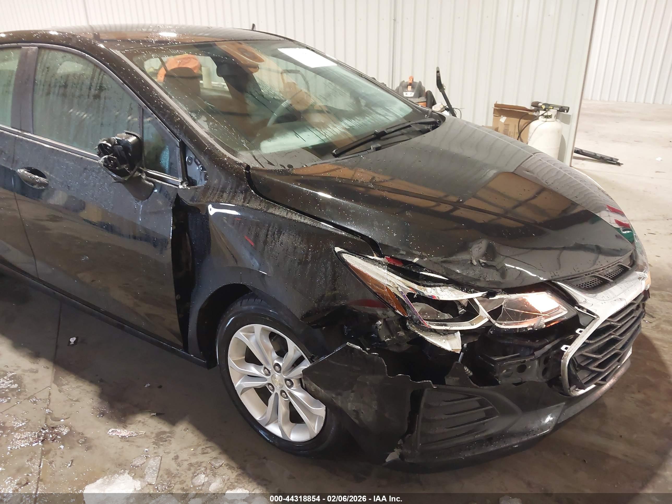 CHEVROLET CRUZE image 6