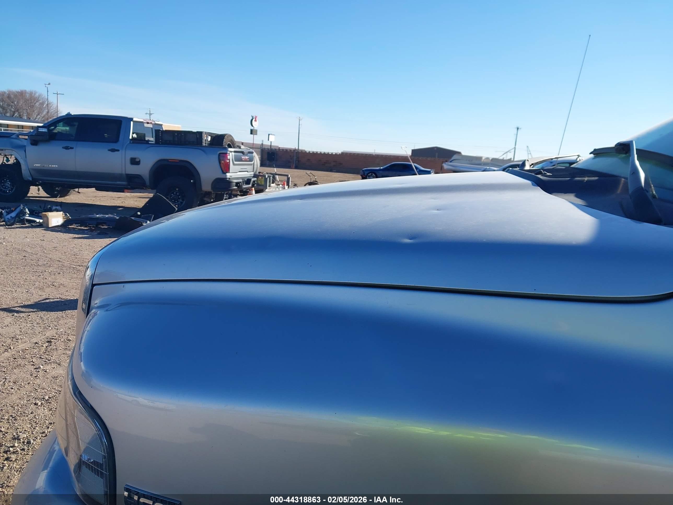 DODGE RAM image 6