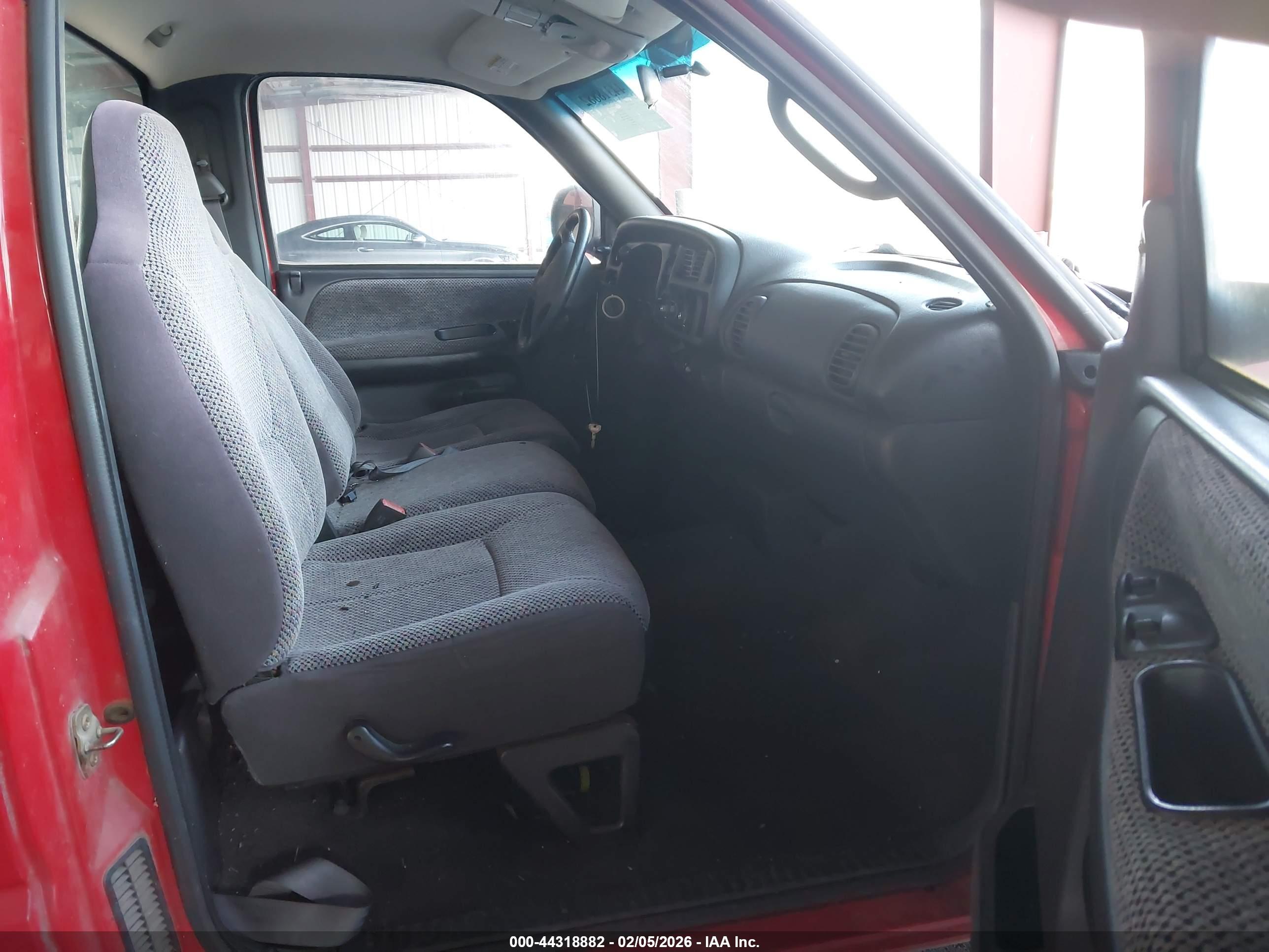 DODGE RAM image 5