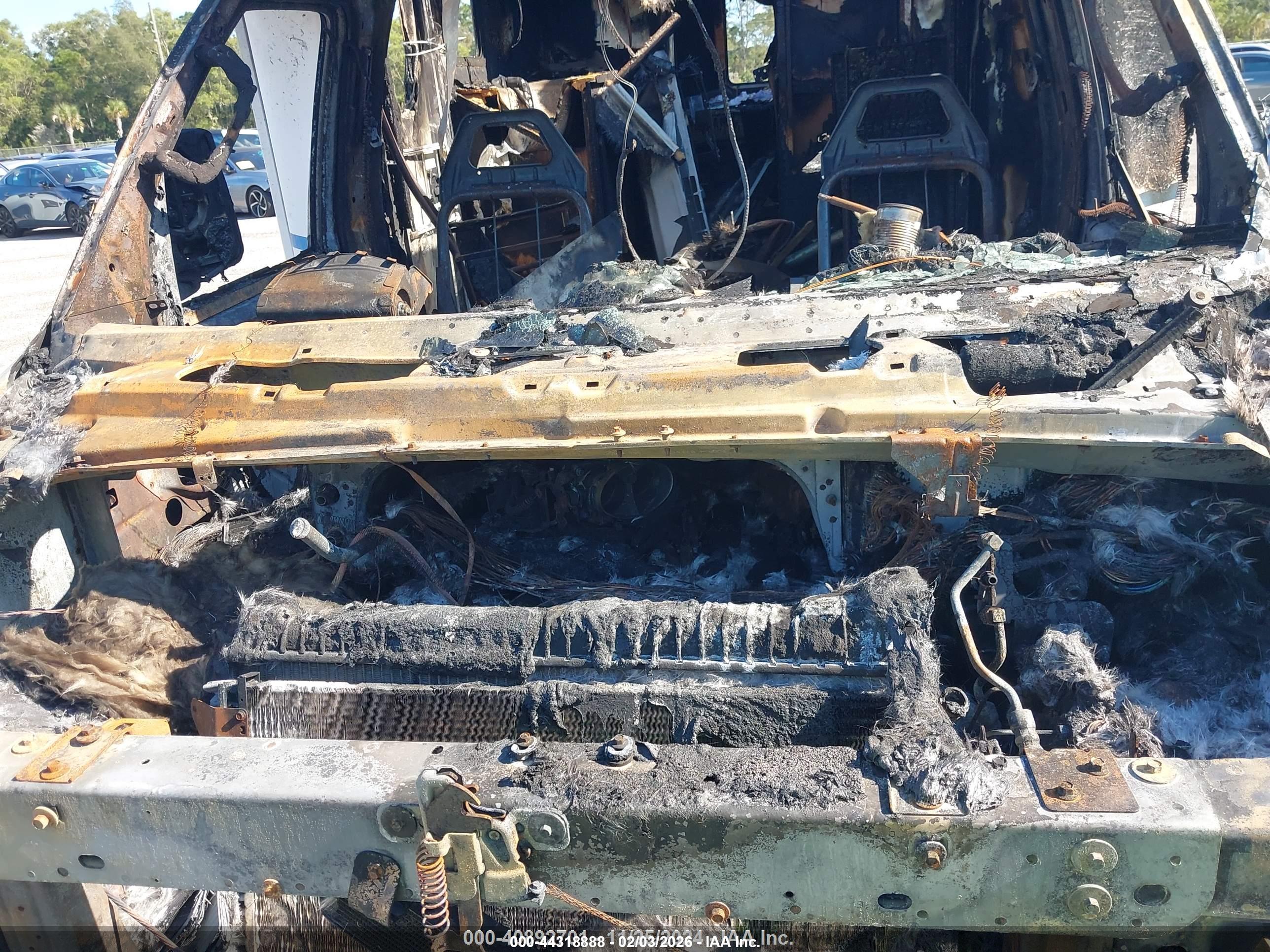FORD E-450 image 10