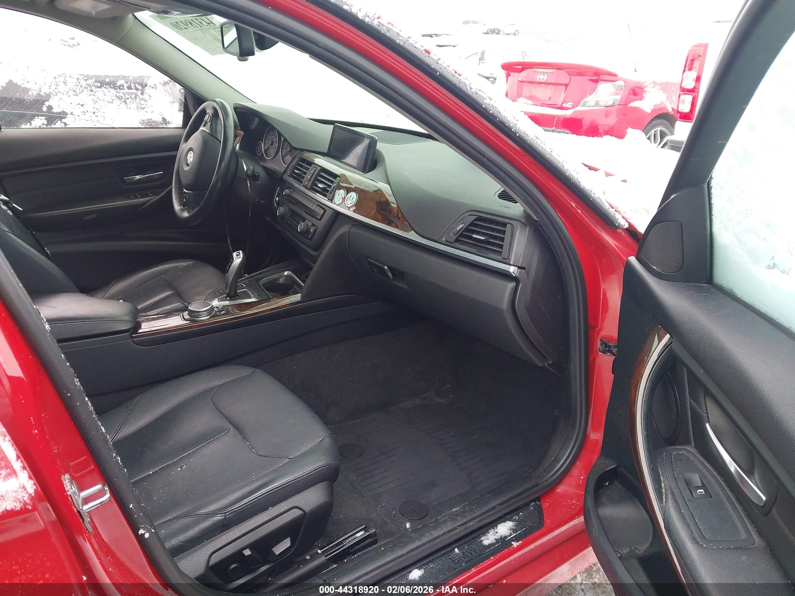 BMW 328I image 5