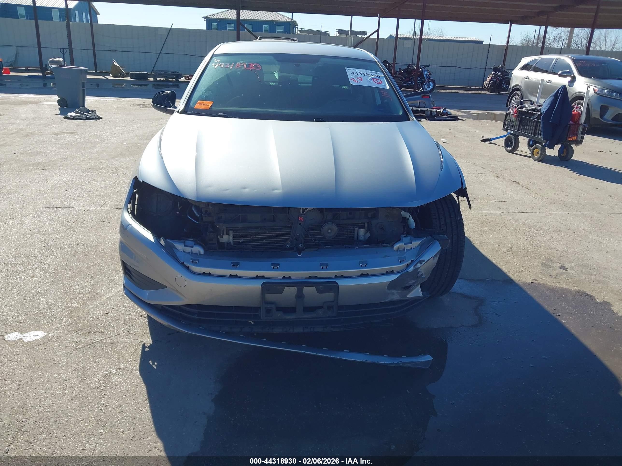 VOLKSWAGEN JETTA image 6