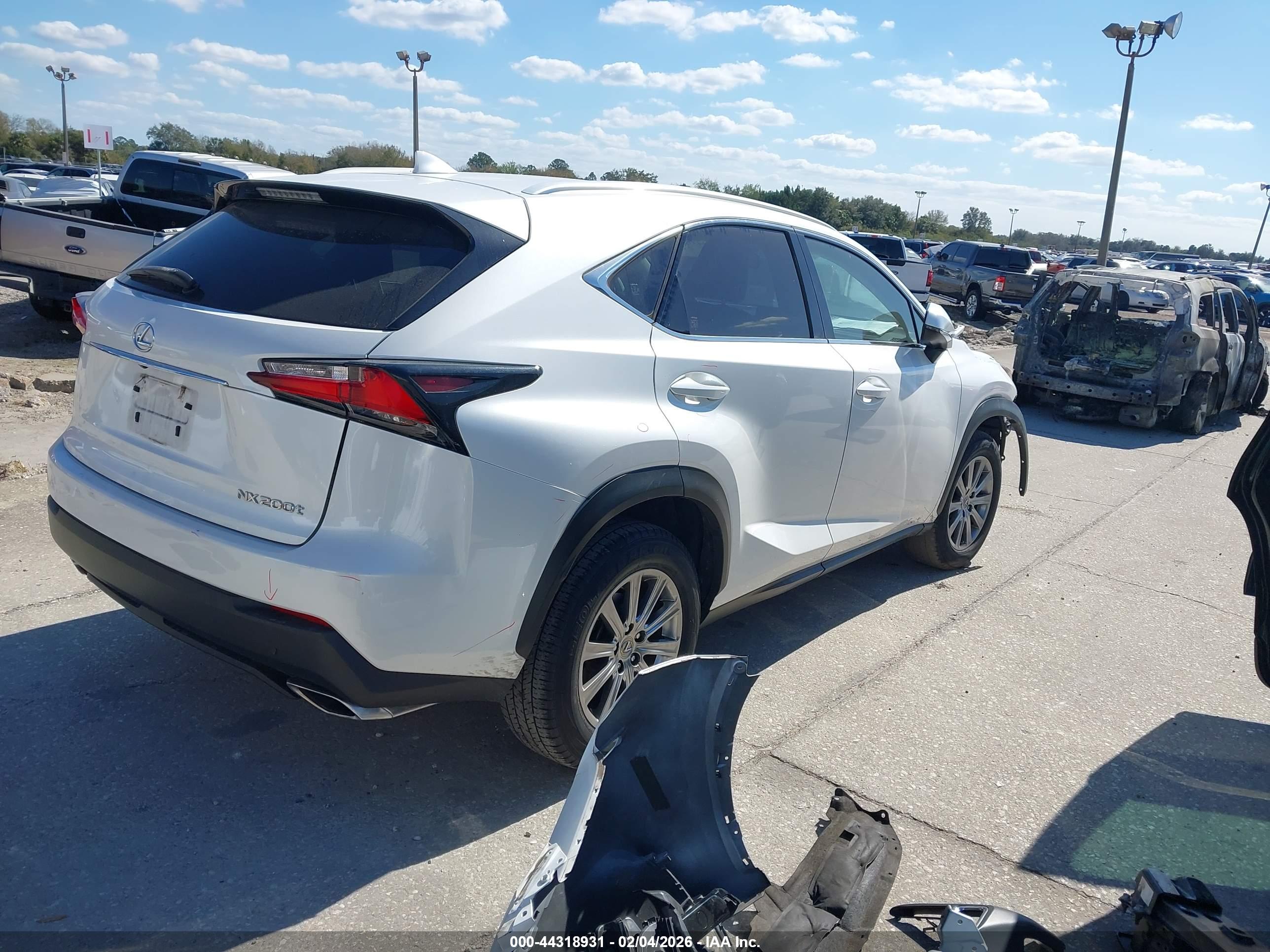 LEXUS NX image 4