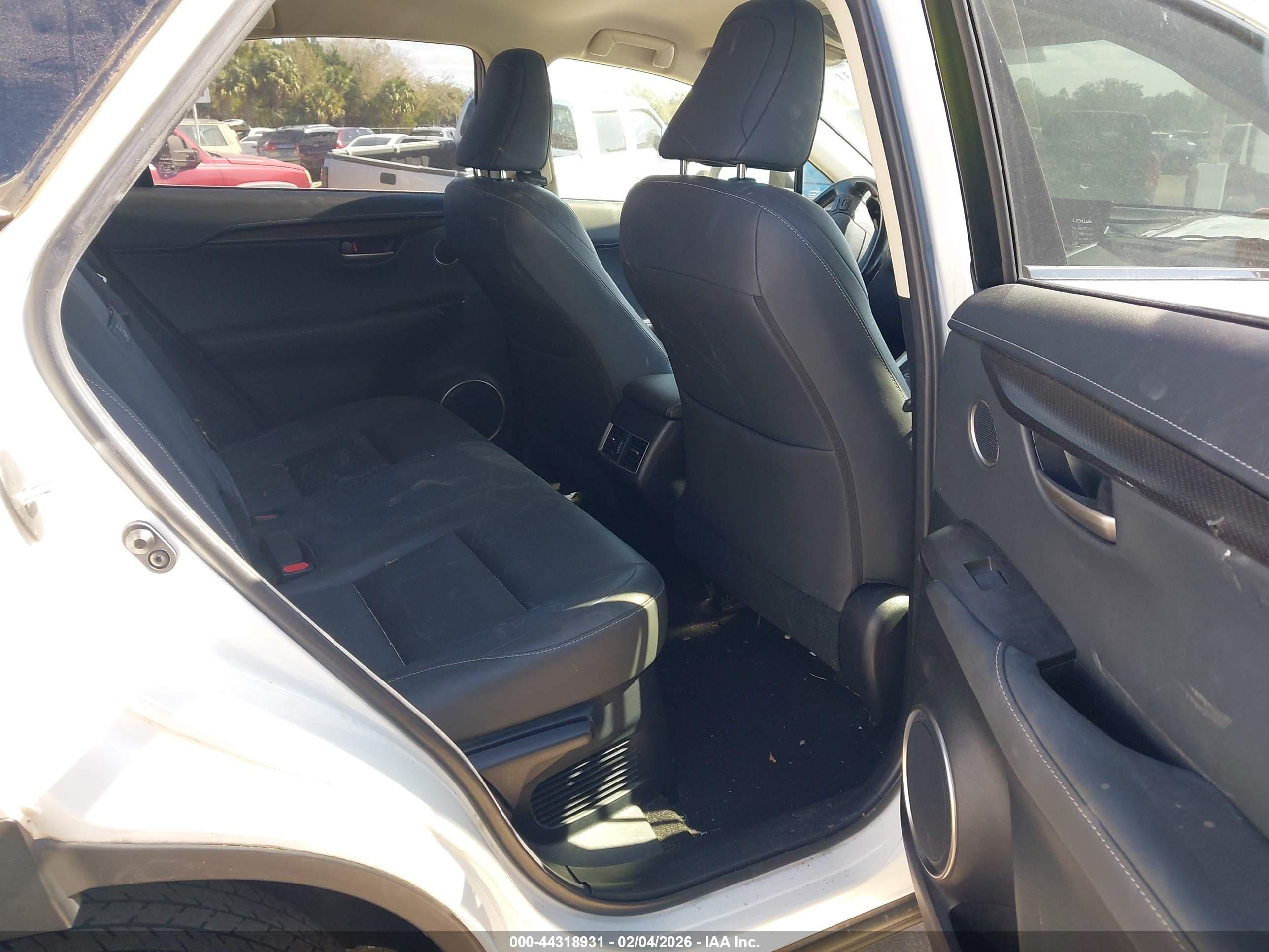 LEXUS NX image 8