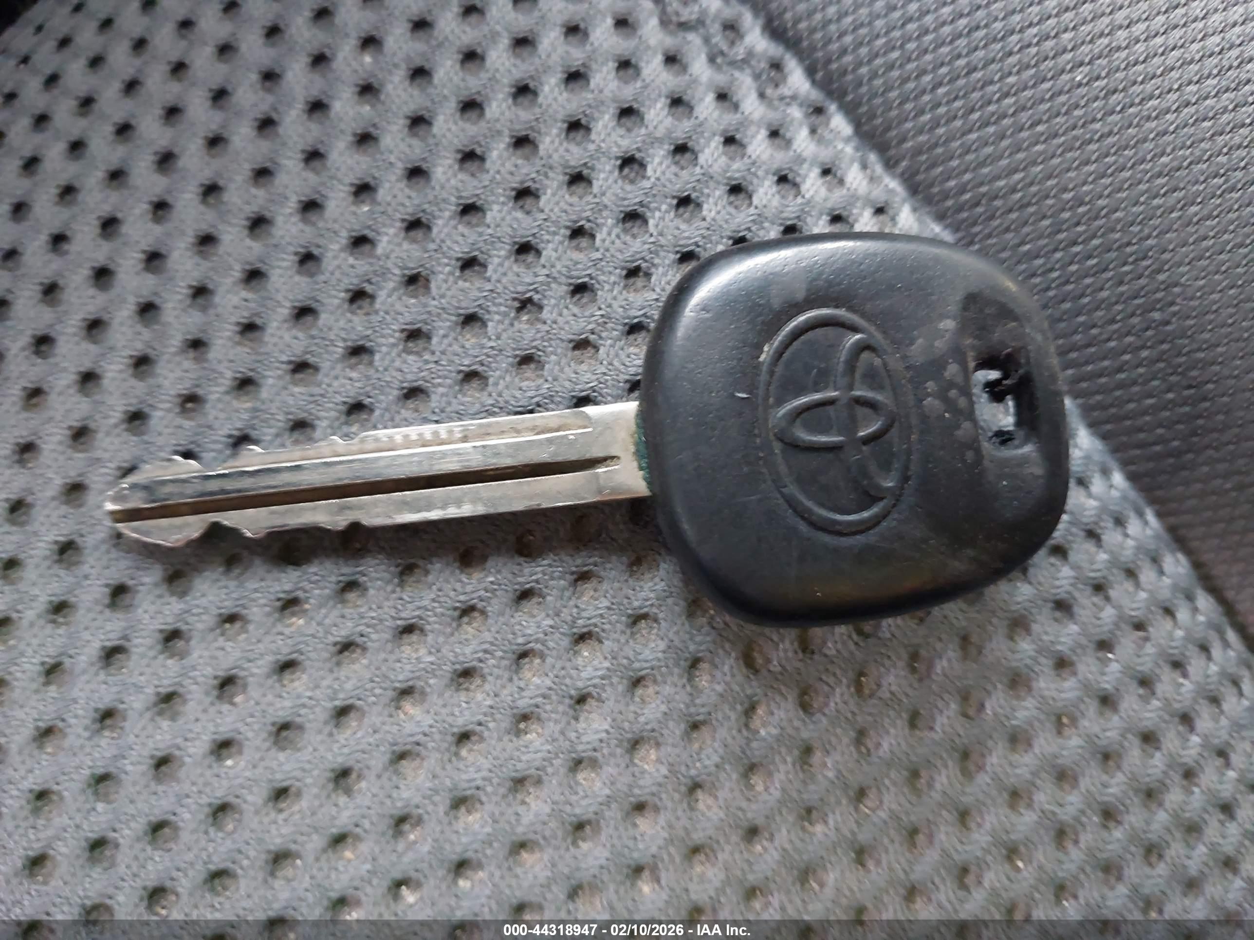 TOYOTA TACOMA image 11