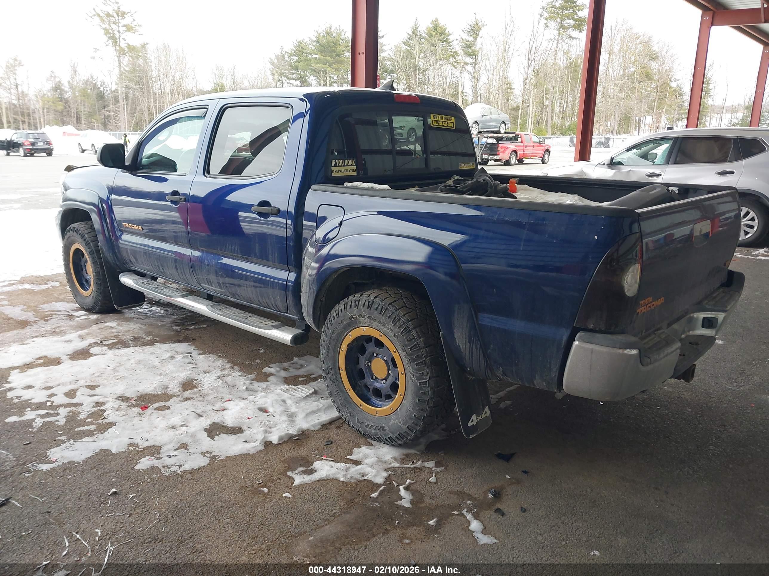 TOYOTA TACOMA image 3