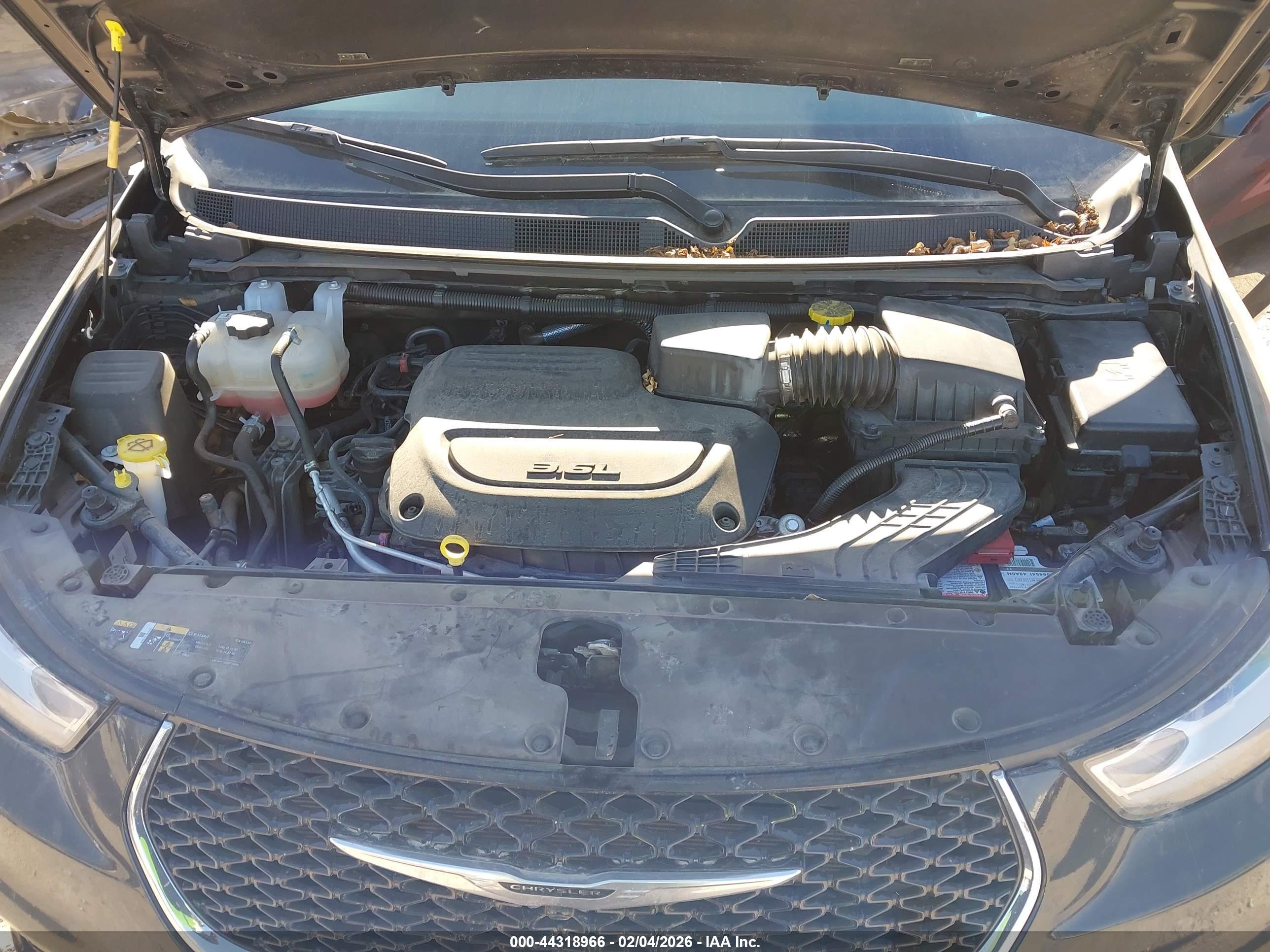 CHRYSLER PACIFICA image 10