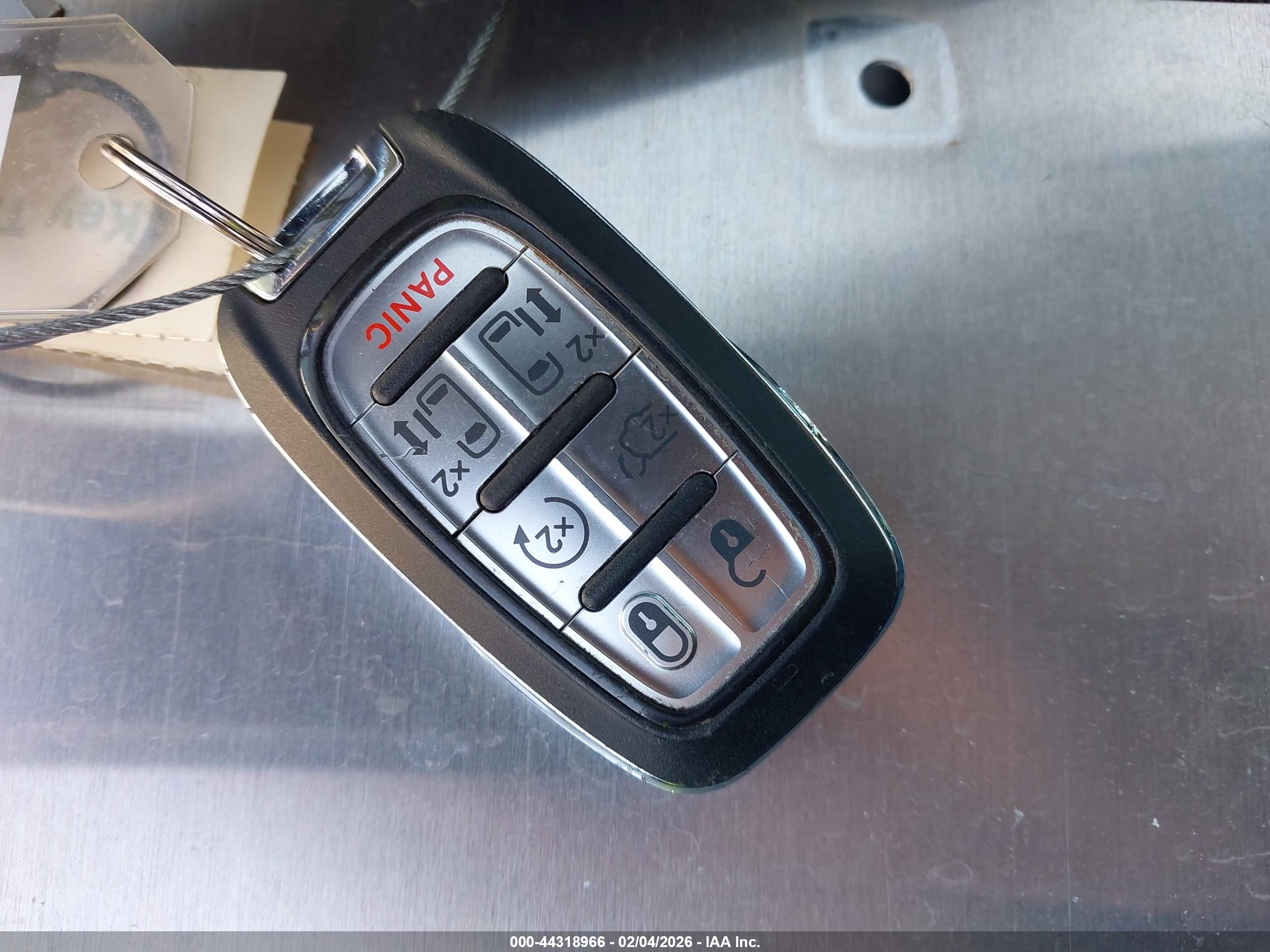 CHRYSLER PACIFICA image 11