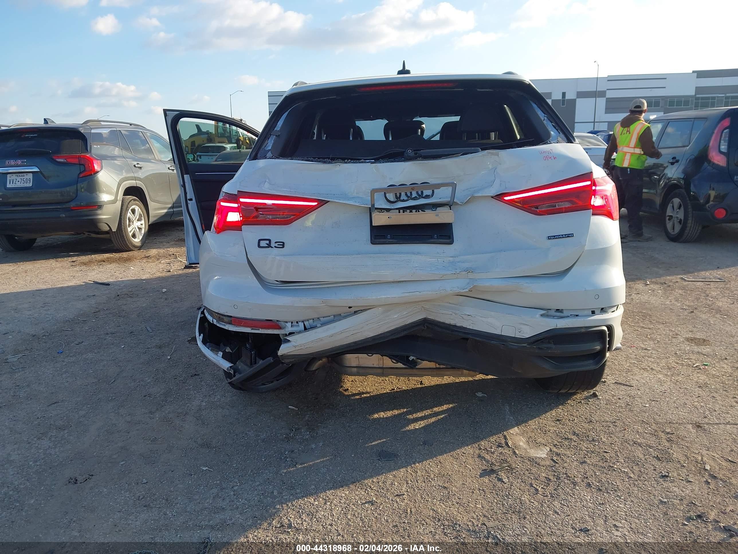 AUDI Q3 image 6