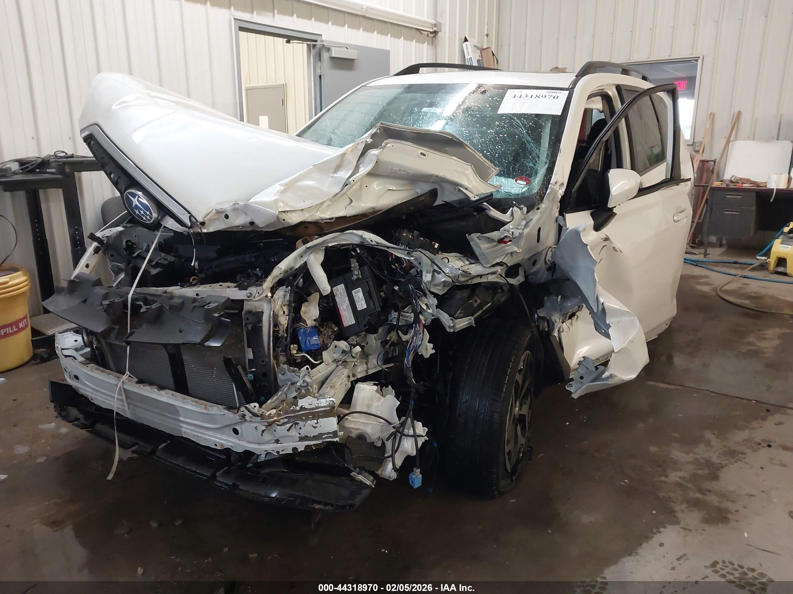 SUBARU FORESTER image 2
