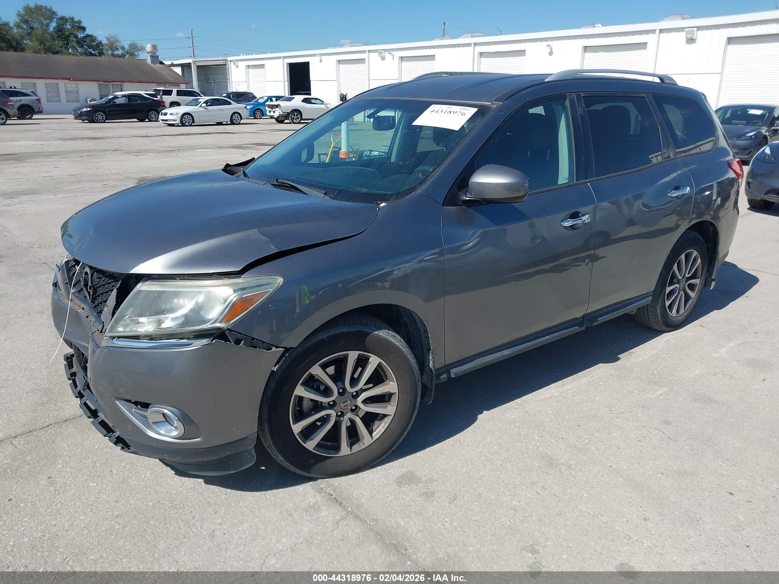 NISSAN PATHFINDER image 2