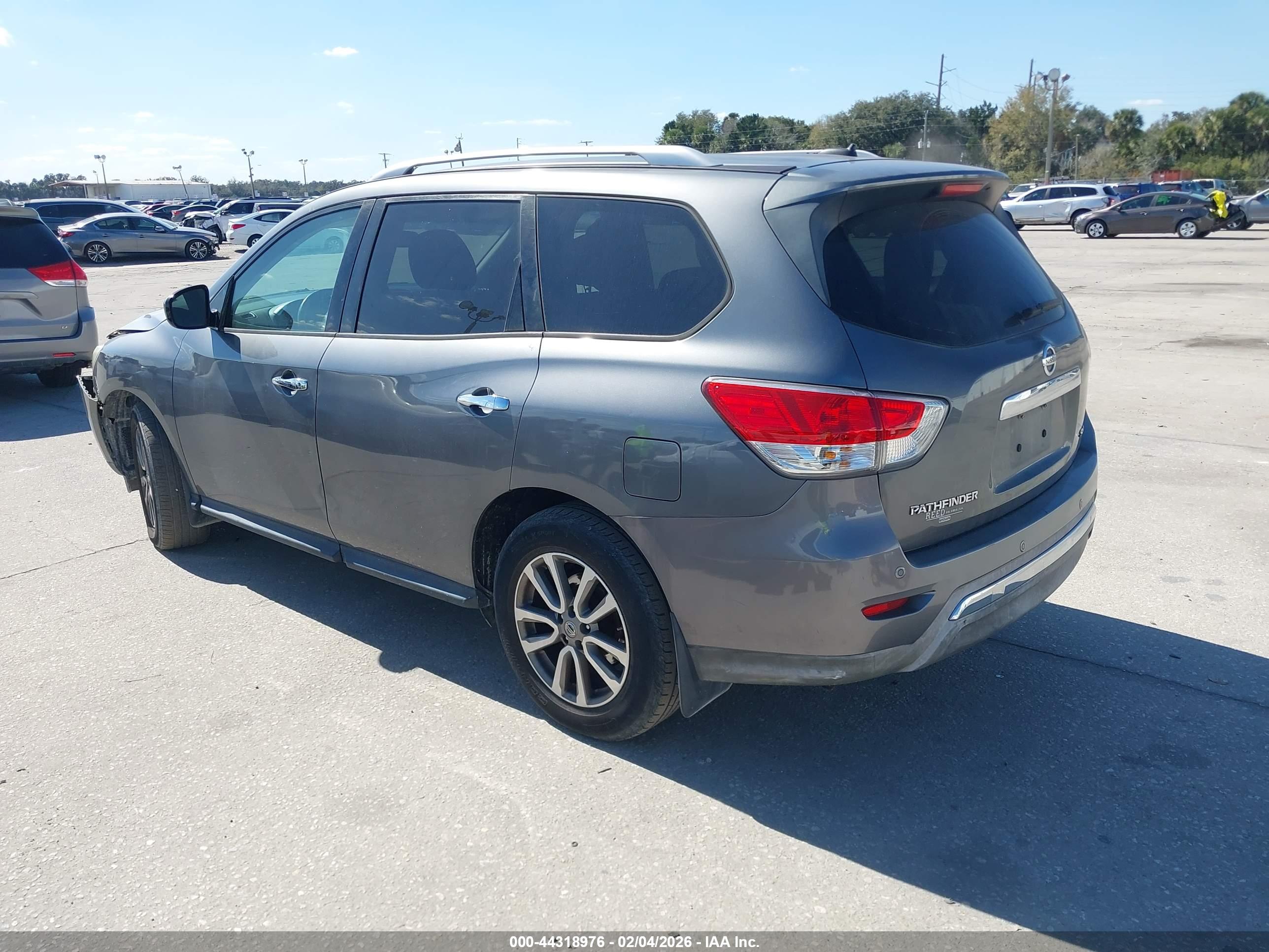 NISSAN PATHFINDER image 3