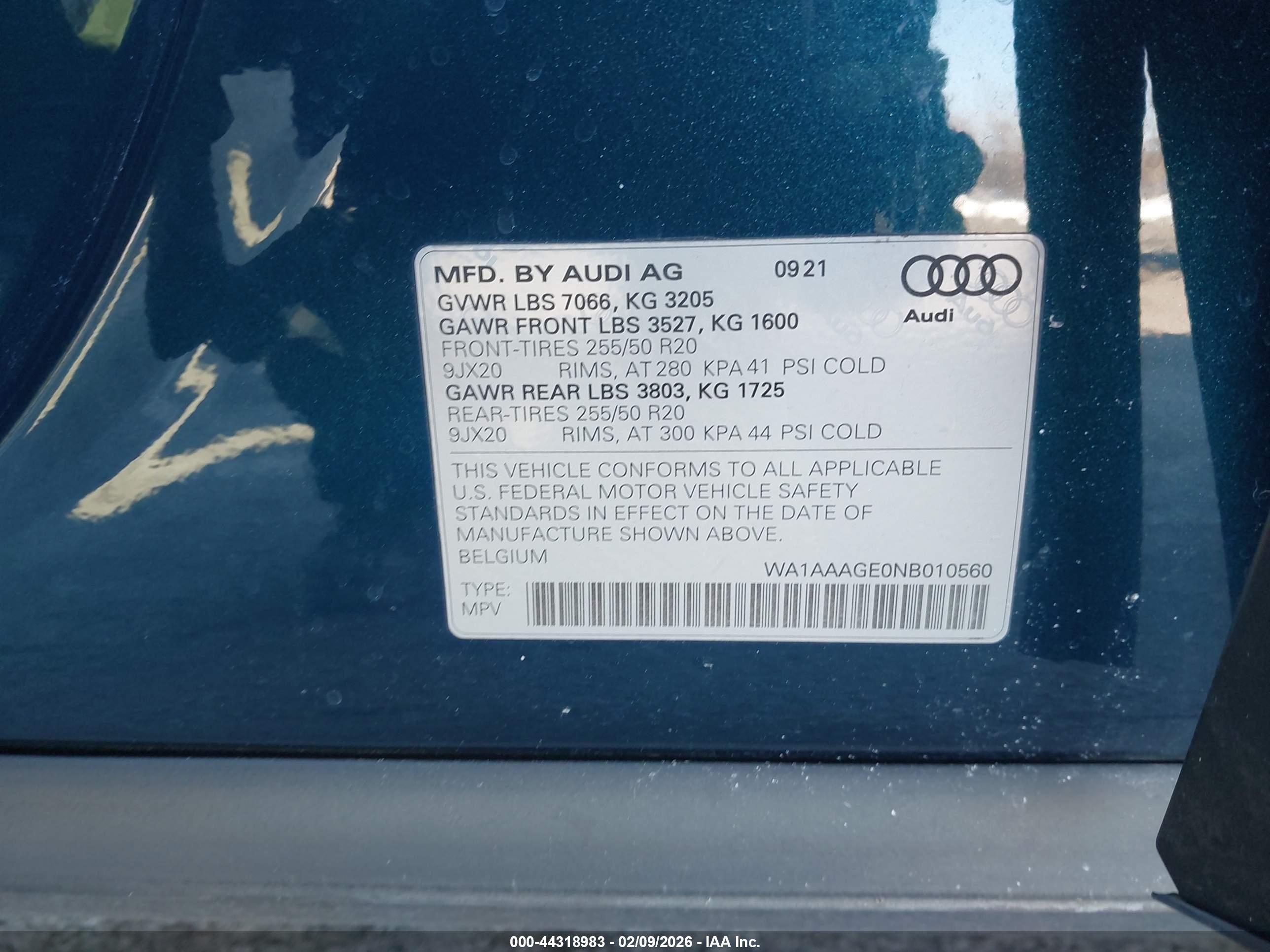 AUDI E-TRON image 9