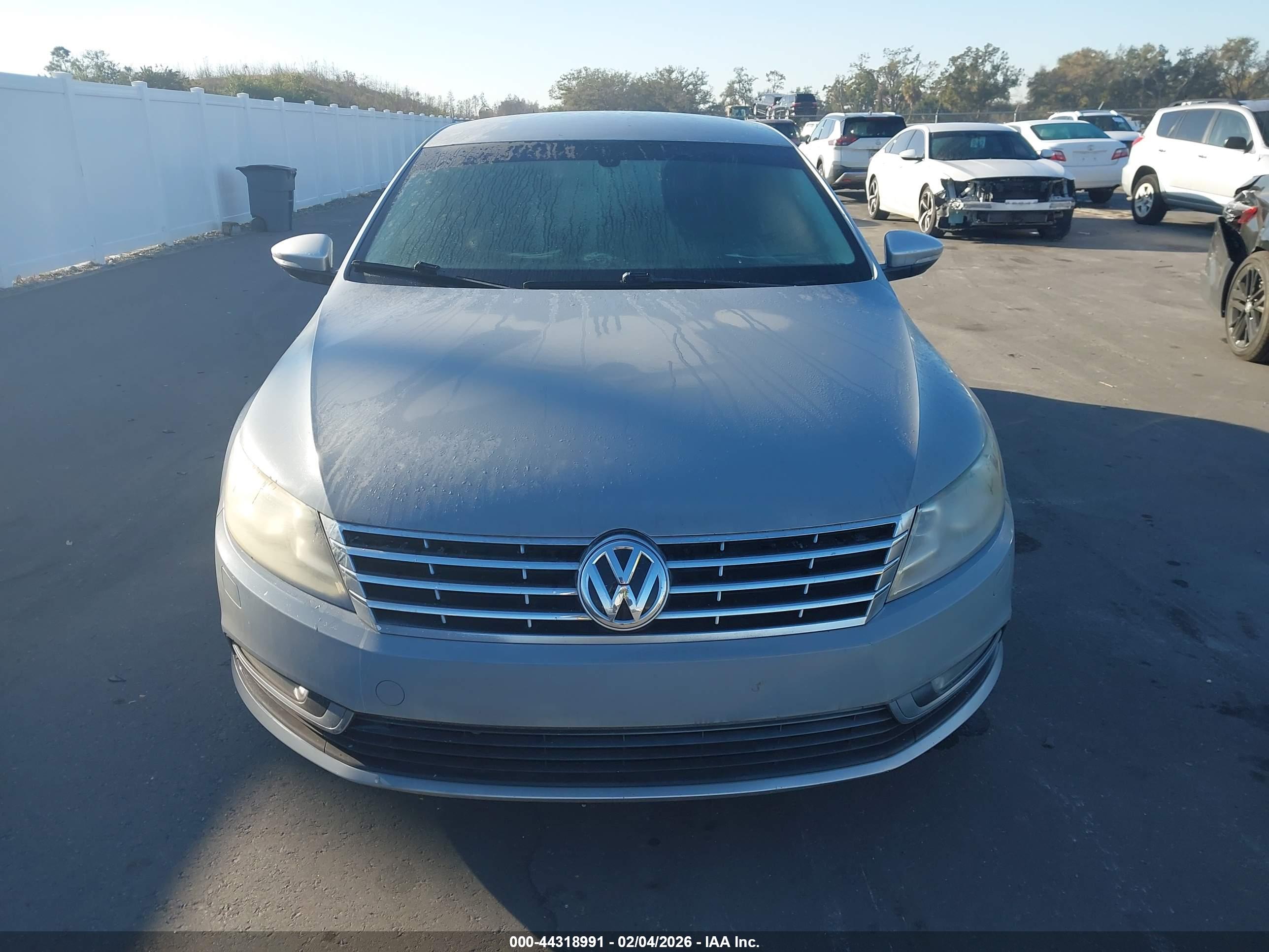 VOLKSWAGEN CC image 6