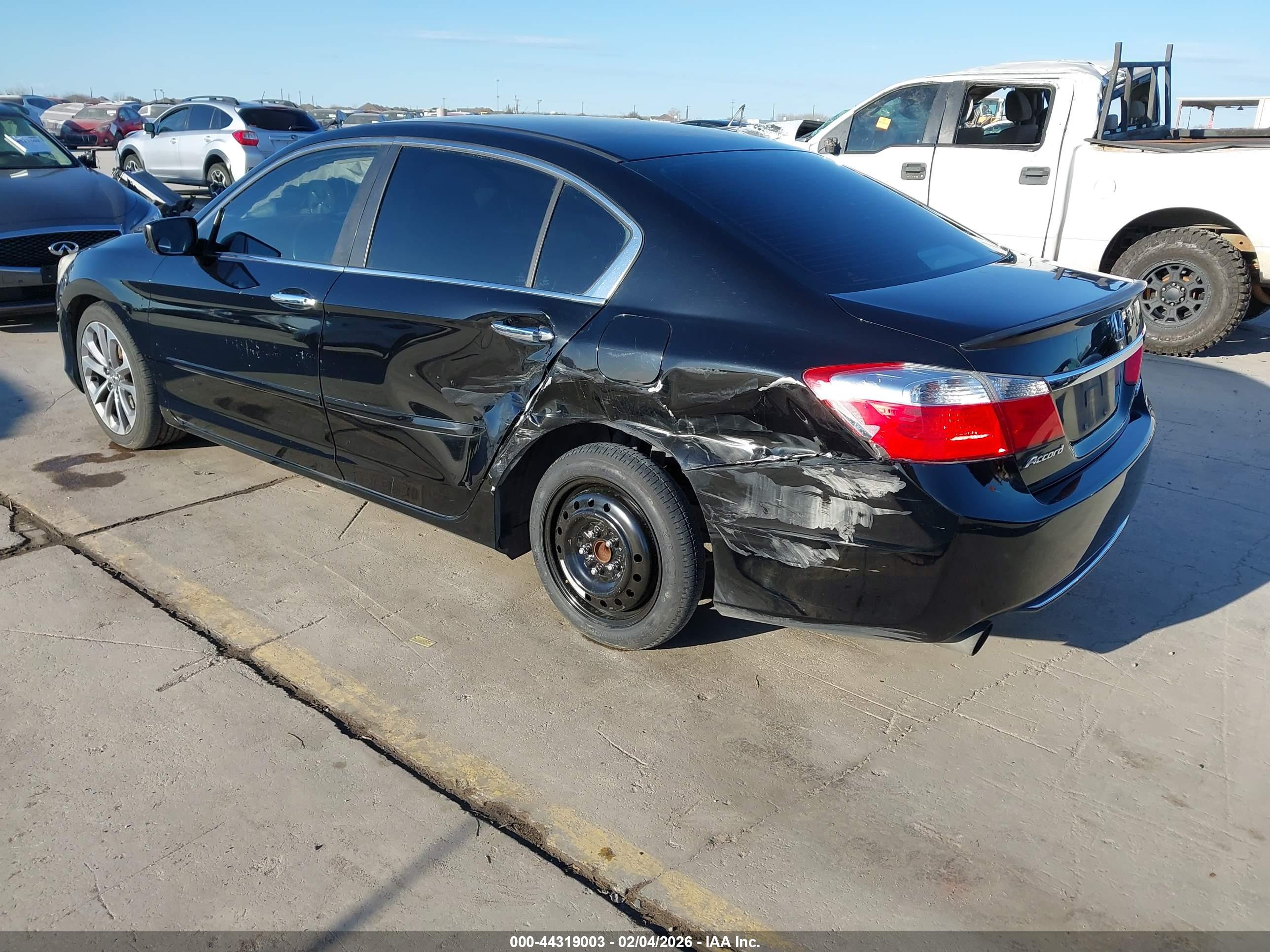 HONDA ACCORD image 3