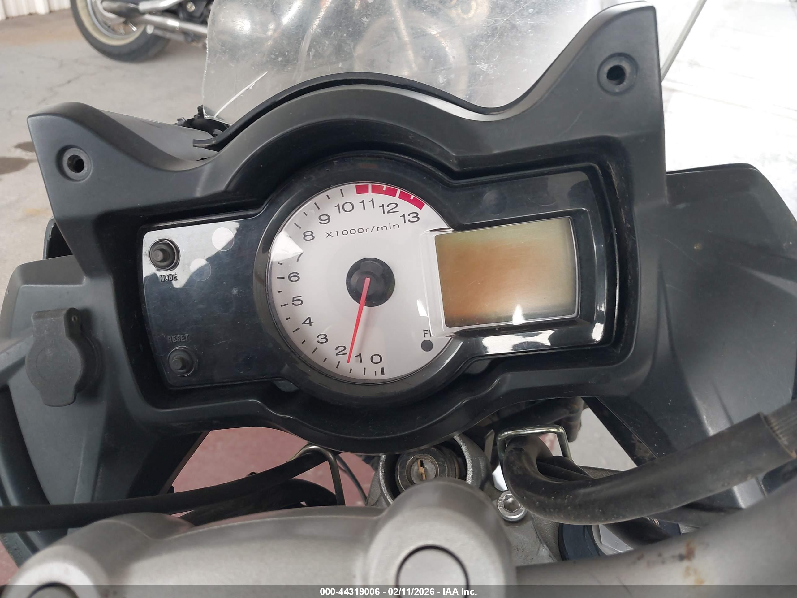 KAWASAKI LE650 image 7