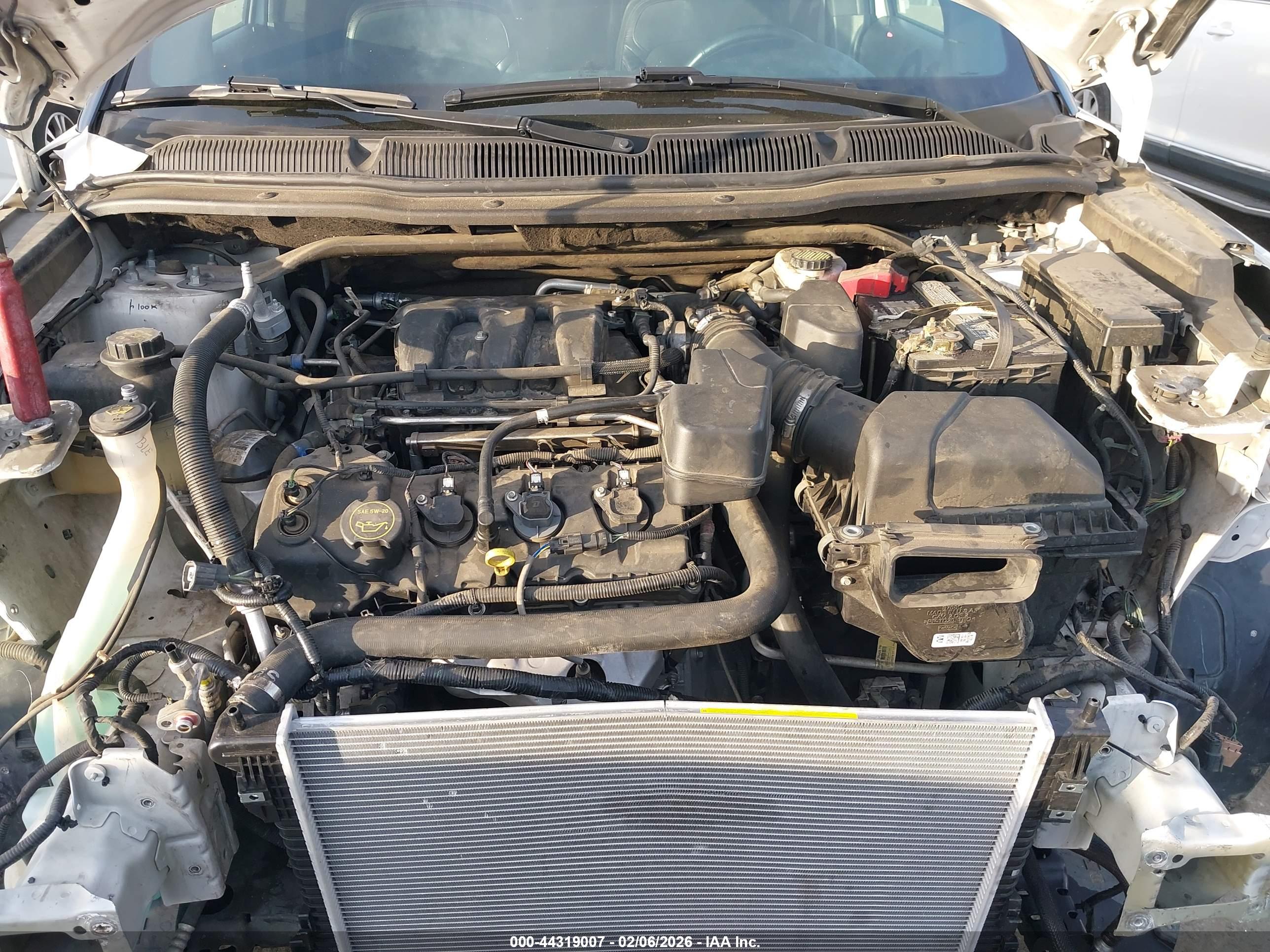 FORD EXPLORER image 10