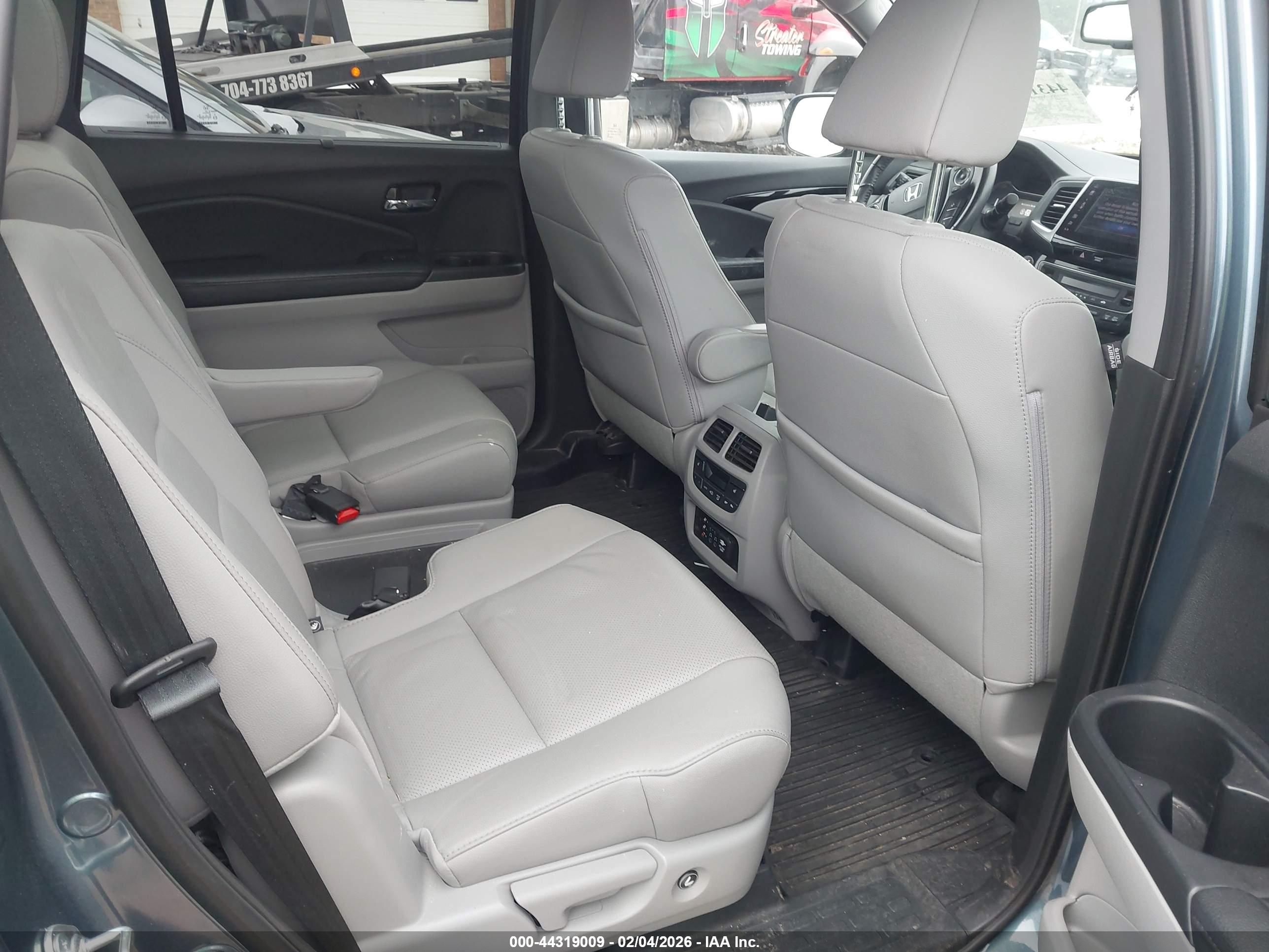 HONDA PILOT image 8