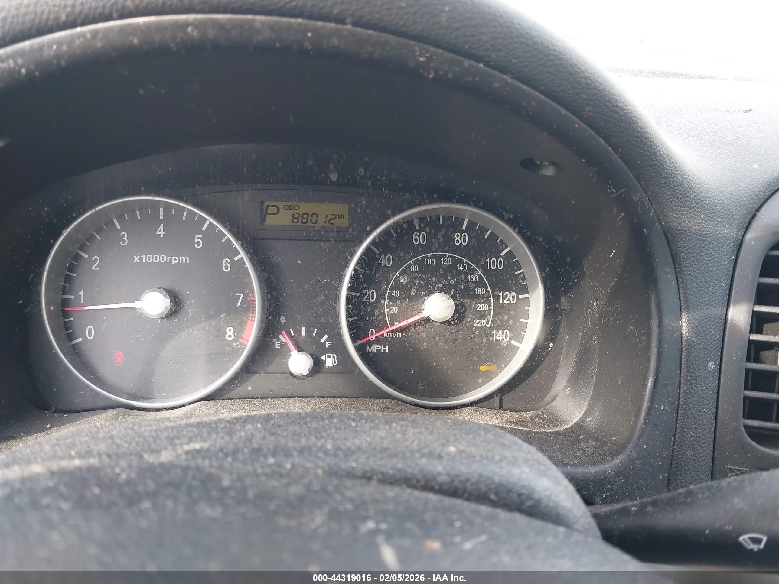 HYUNDAI ACCENT image 7