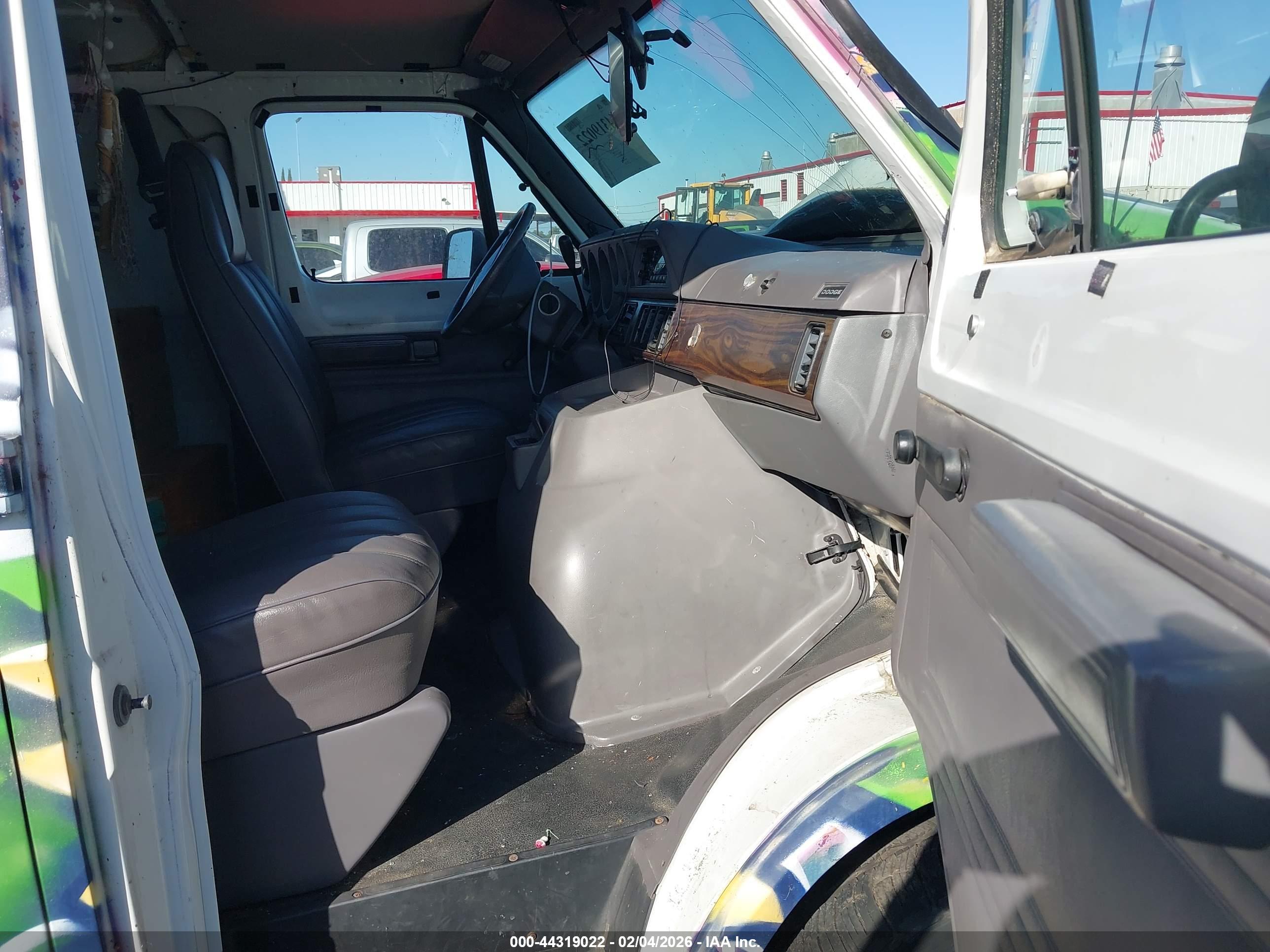 DODGE RAM image 5