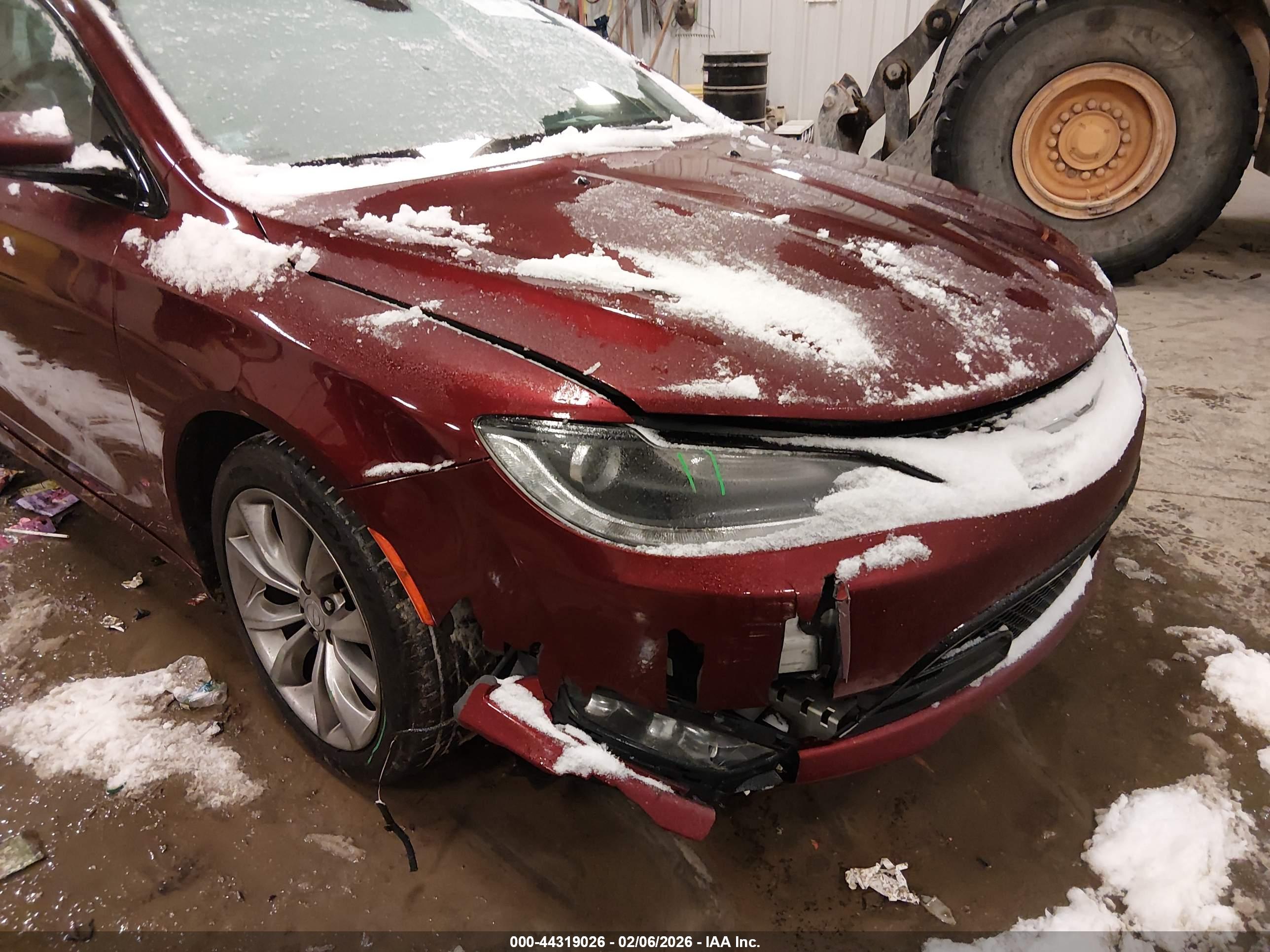 CHRYSLER 200 image 6