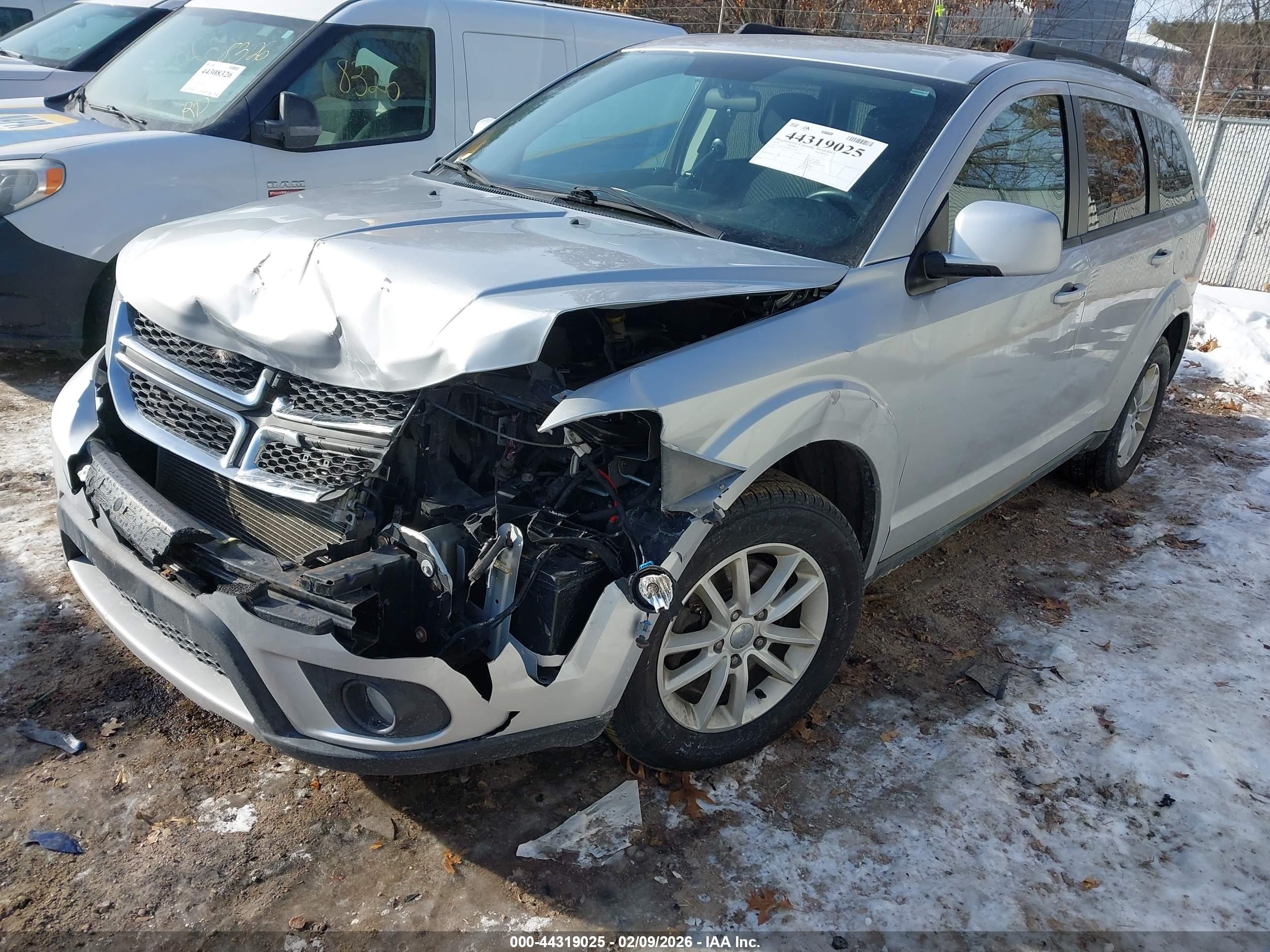 DODGE JOURNEY image 2