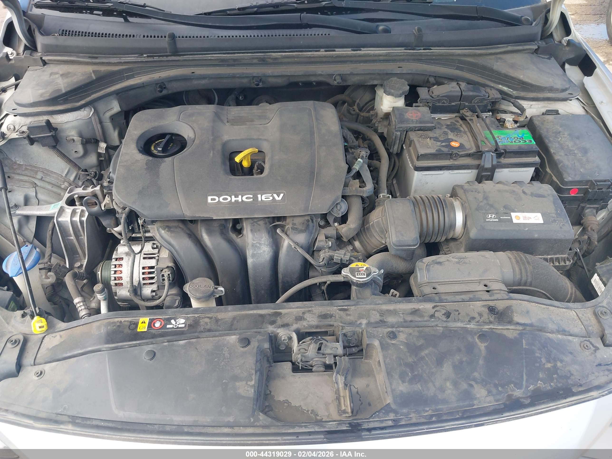 HYUNDAI ELANTRA image 10