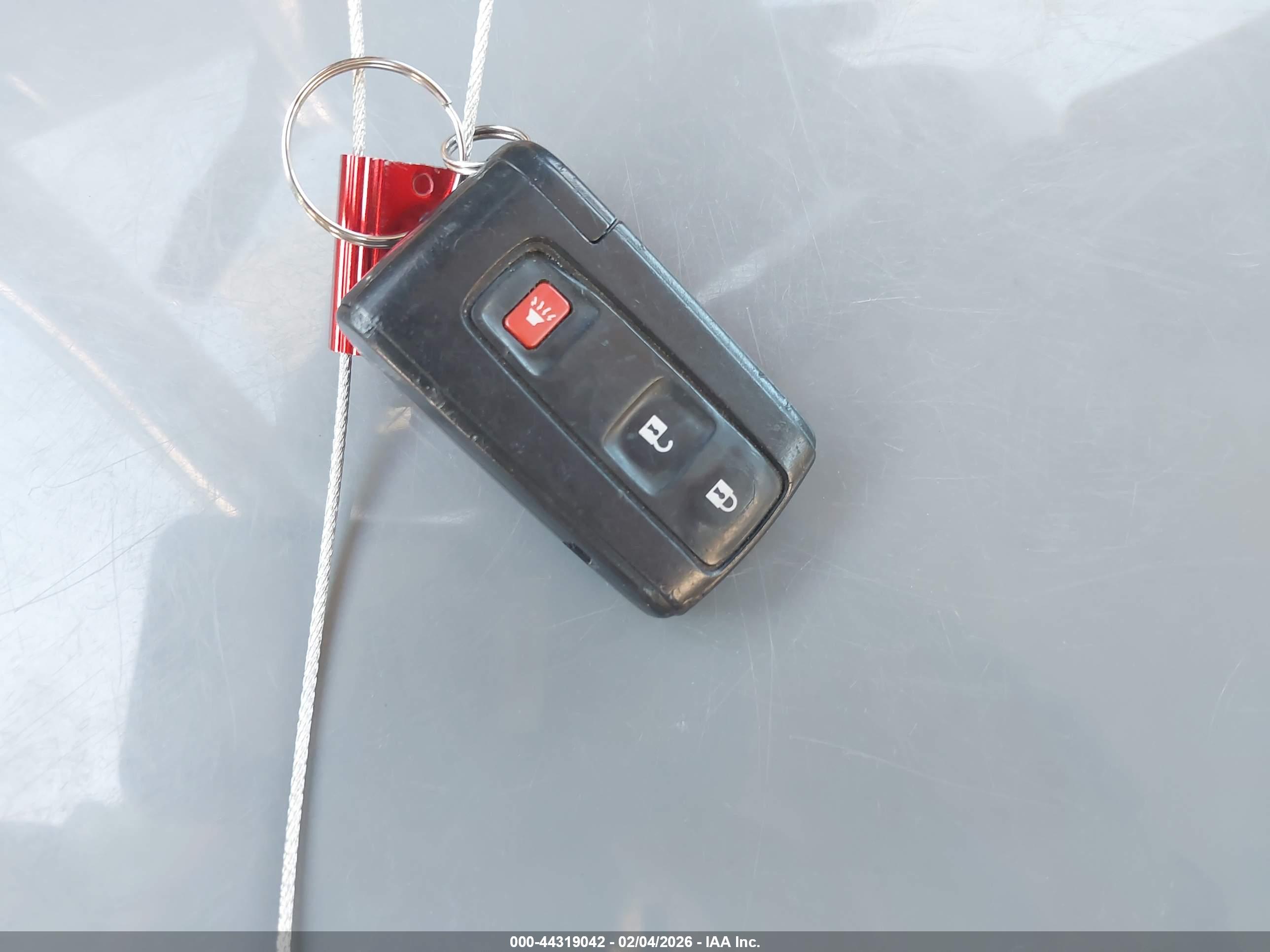 TOYOTA PRIUS image 11