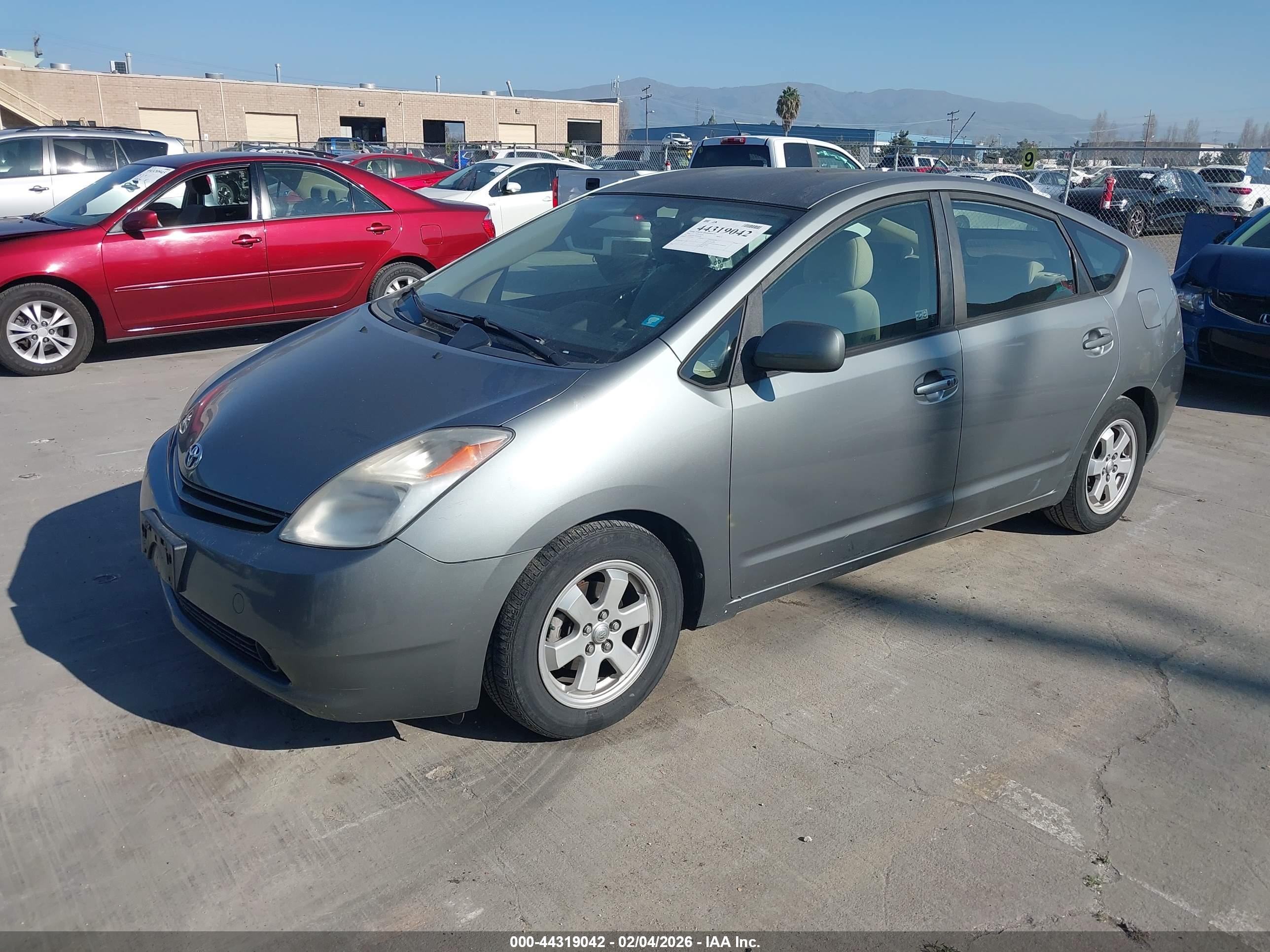 TOYOTA PRIUS image 2