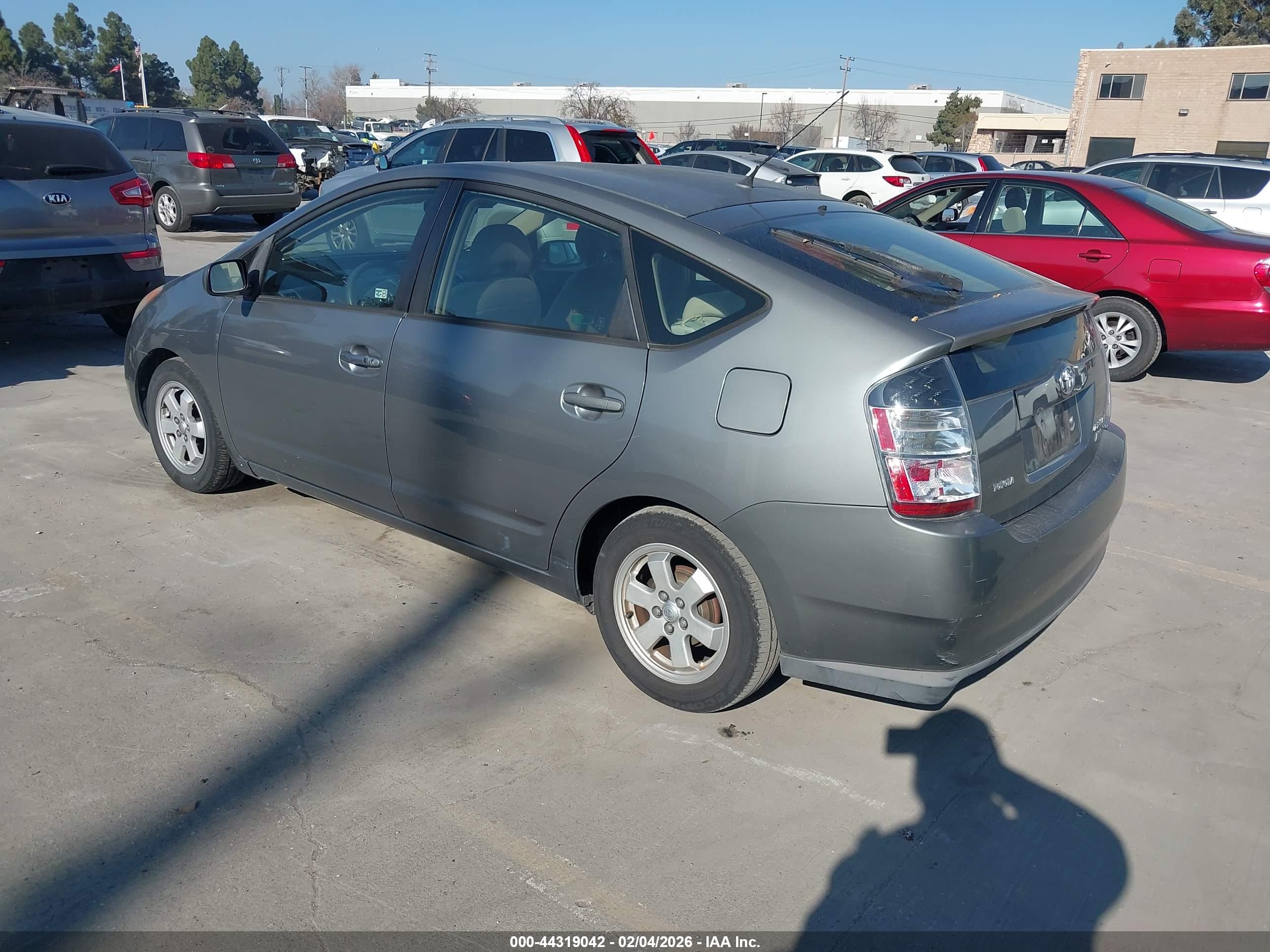 TOYOTA PRIUS image 3